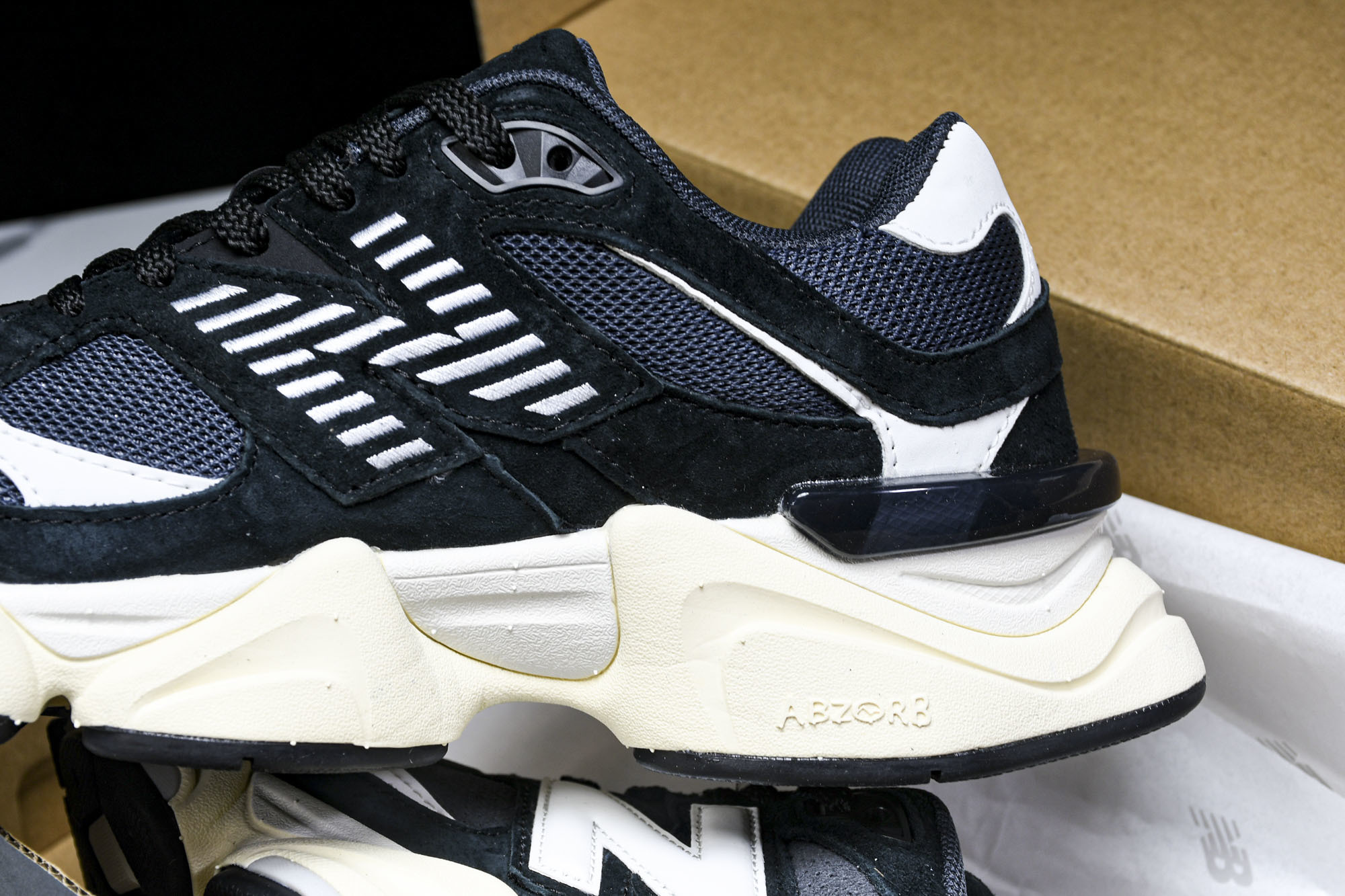 纯原 Joe Freshgoods x New Balance NB9060 复古休闲运动慢跑鞋 黑白色