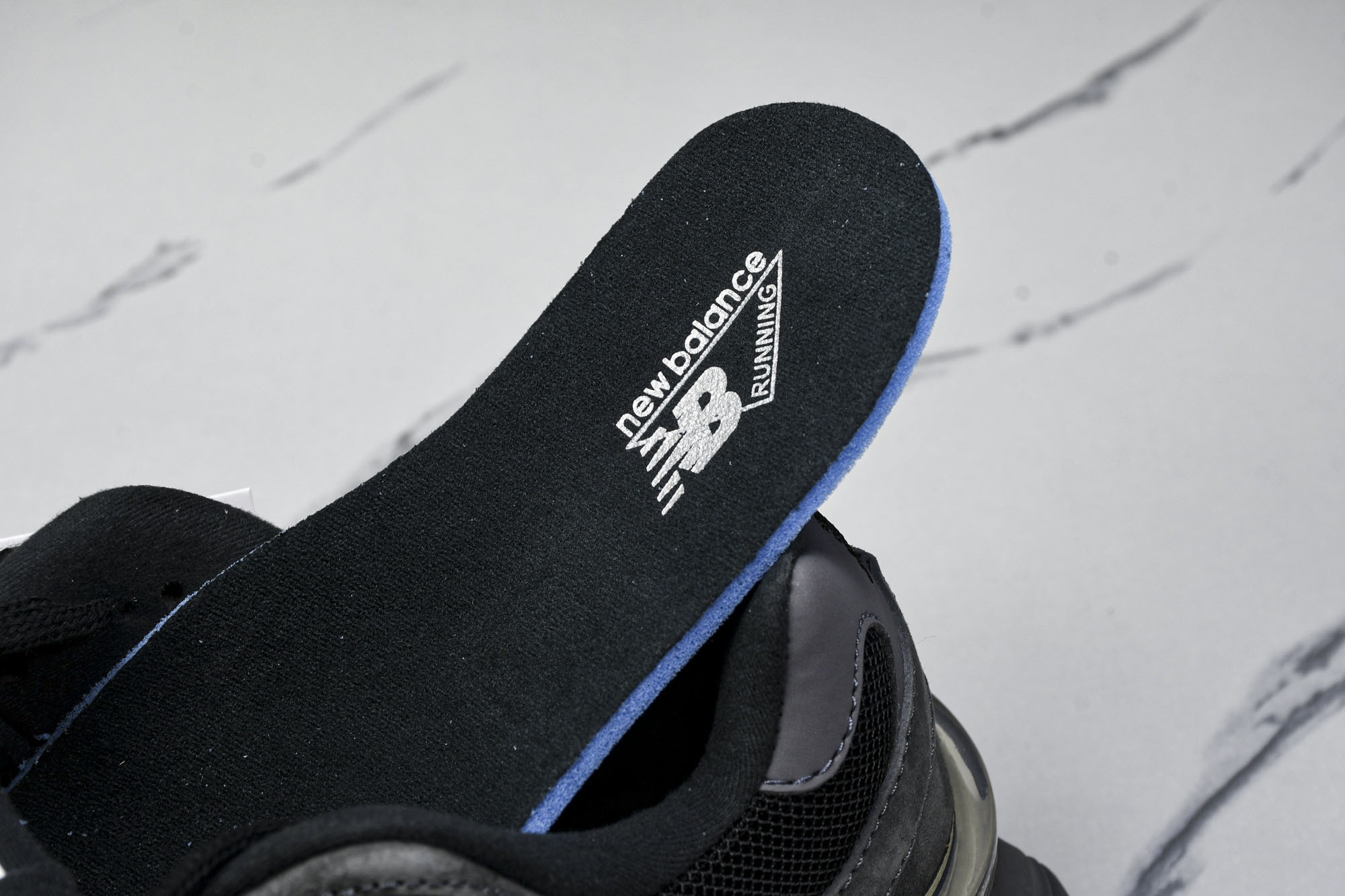 纯原 Joe Freshgoods x New Balance NB9060 复古休闲运动慢跑鞋 黑色 