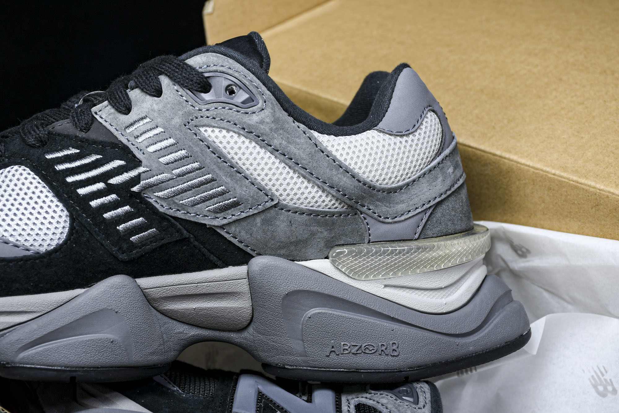 纯原 Joe Freshgoods x New Balance NB9060 复古休闲运动慢跑鞋 黑色 