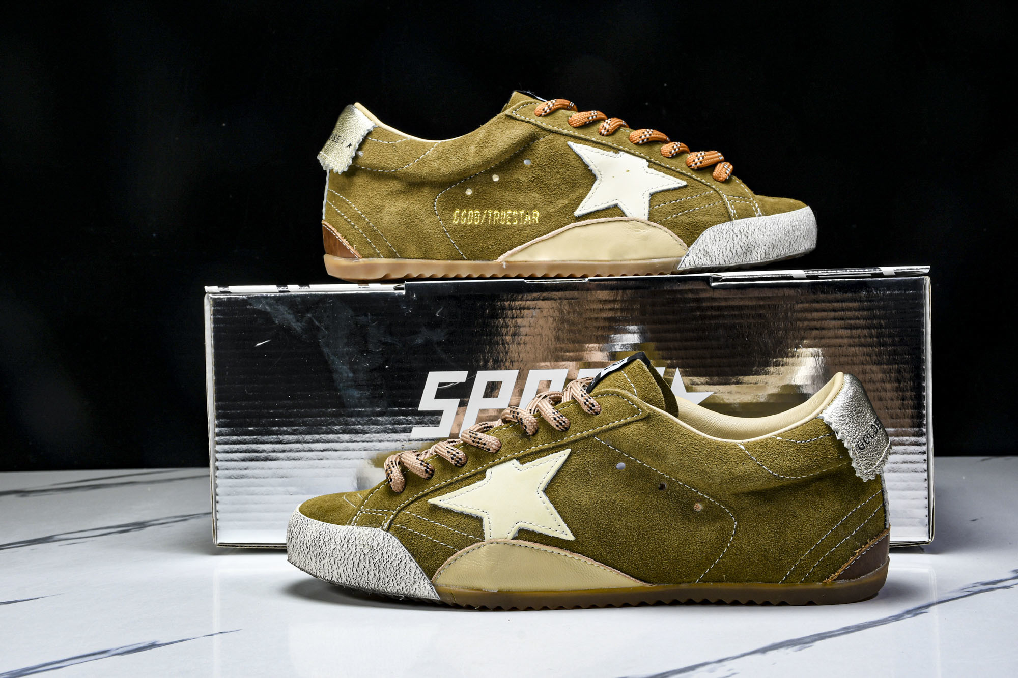 GGDB Golden Goose Super Star 系列小脏运动鞋 时尚系带平底低帮德训板鞋202