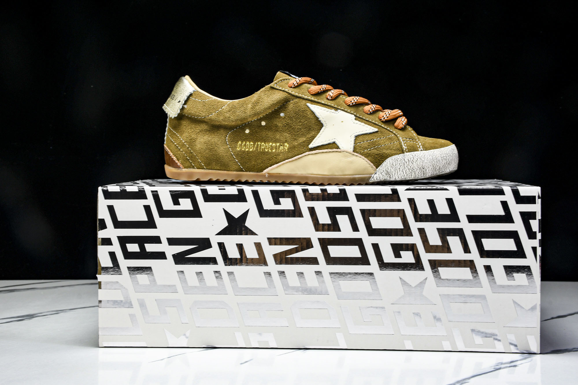 GGDB Golden Goose Super Star 系列小脏运动鞋 时尚系带平底低帮德训板鞋202