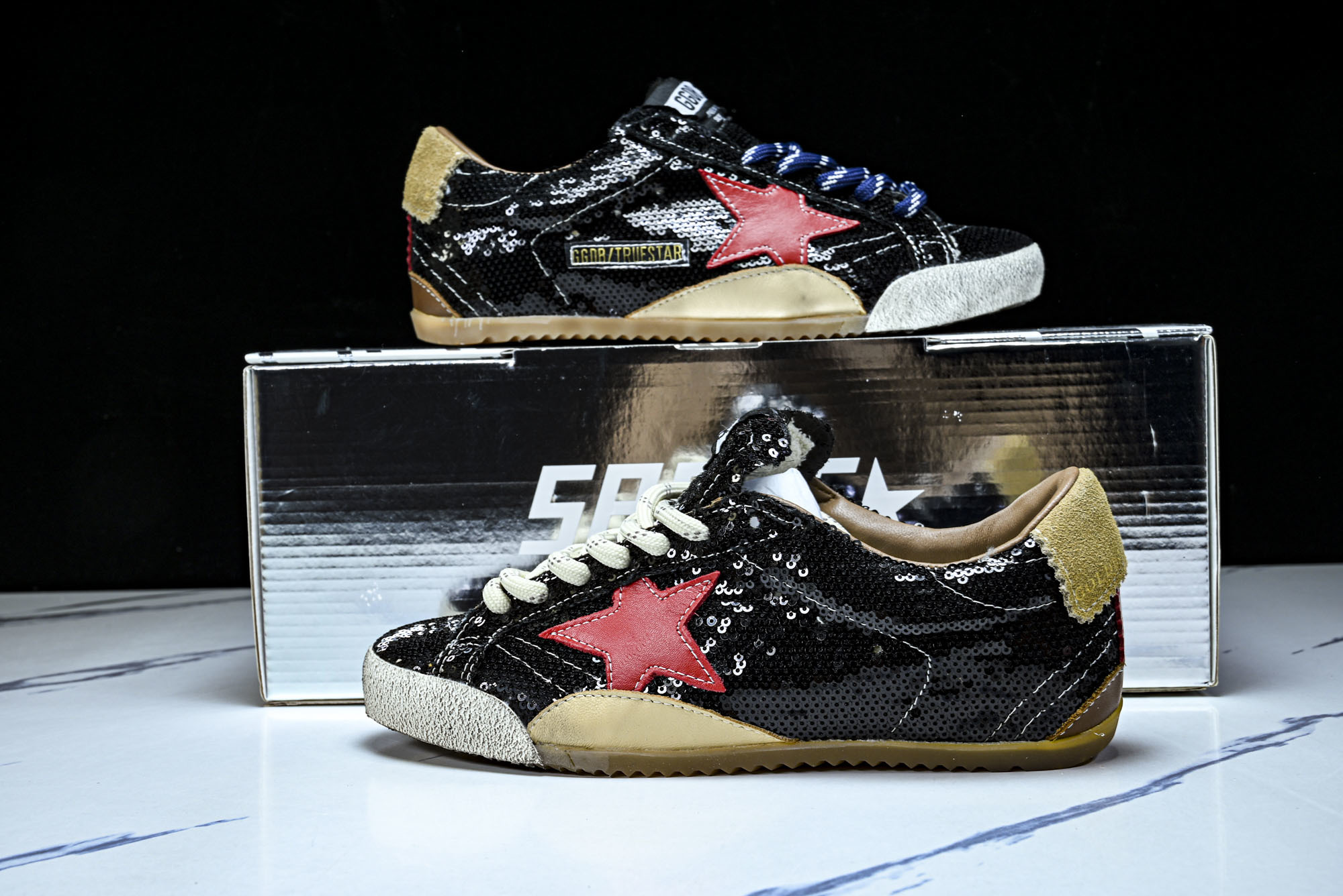Golden Goose True Star 25s最新款 小红书爆款鞋 采用进口牛皮羊皮内里 舒适感爆