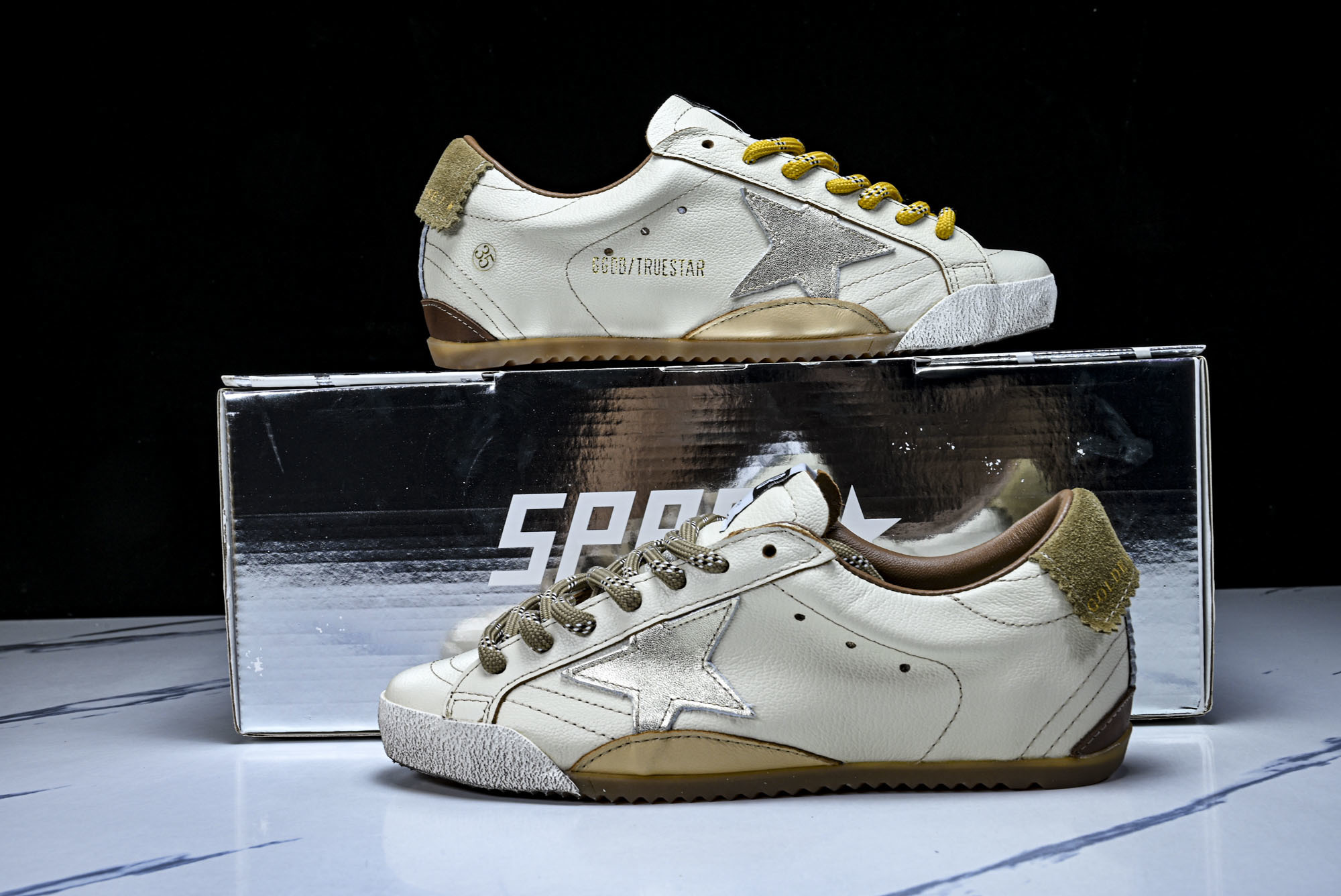 Golden Goose True Star 25s最新款 小红书爆款鞋 采用进口牛皮羊皮内里 舒适感爆