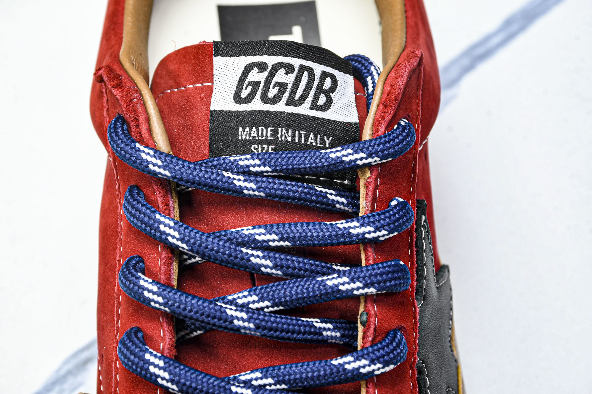 Golden Goose True Star 25s最新款 小红书爆款鞋 采用进口牛皮羊皮内里 舒适感爆
