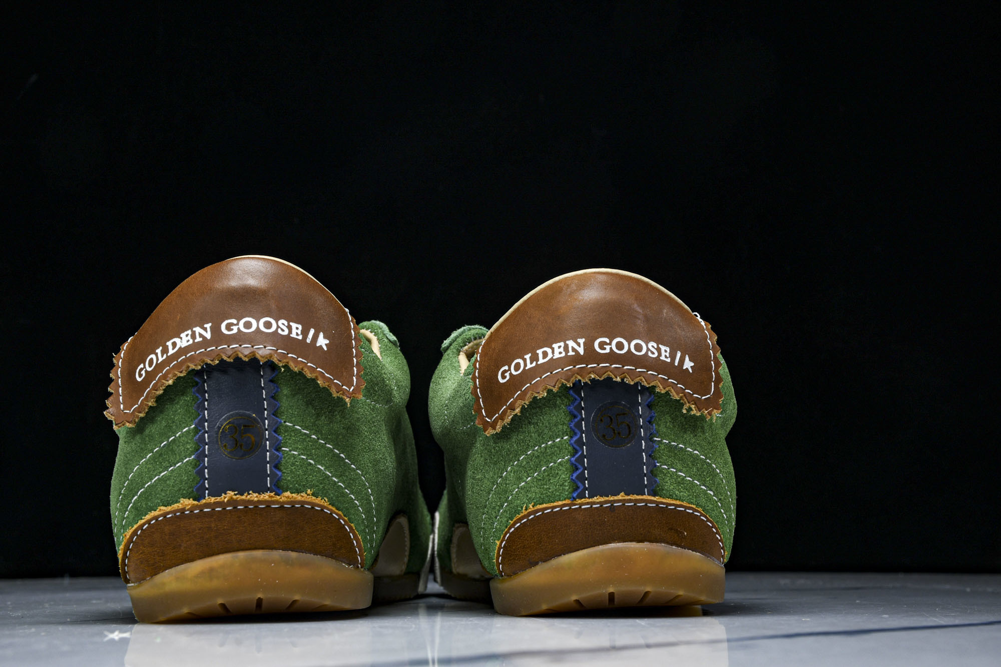 Golden Goose True Star 25s最新款 小红书爆款鞋 采用进口牛皮羊皮内里 舒适感爆