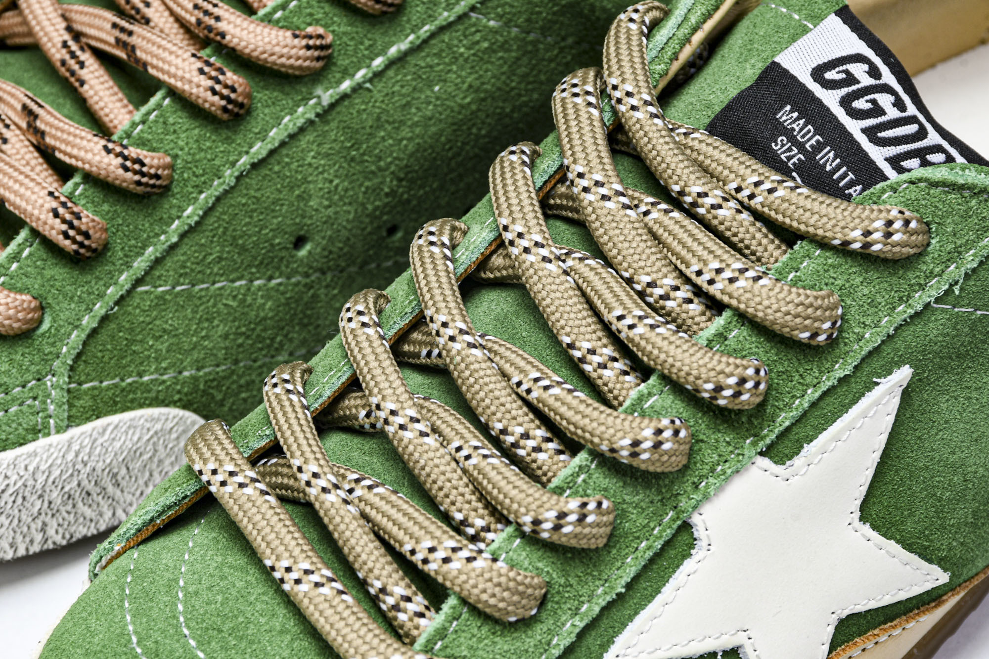 Golden Goose True Star 25s最新款 小红书爆款鞋 采用进口牛皮羊皮内里 舒适感爆
