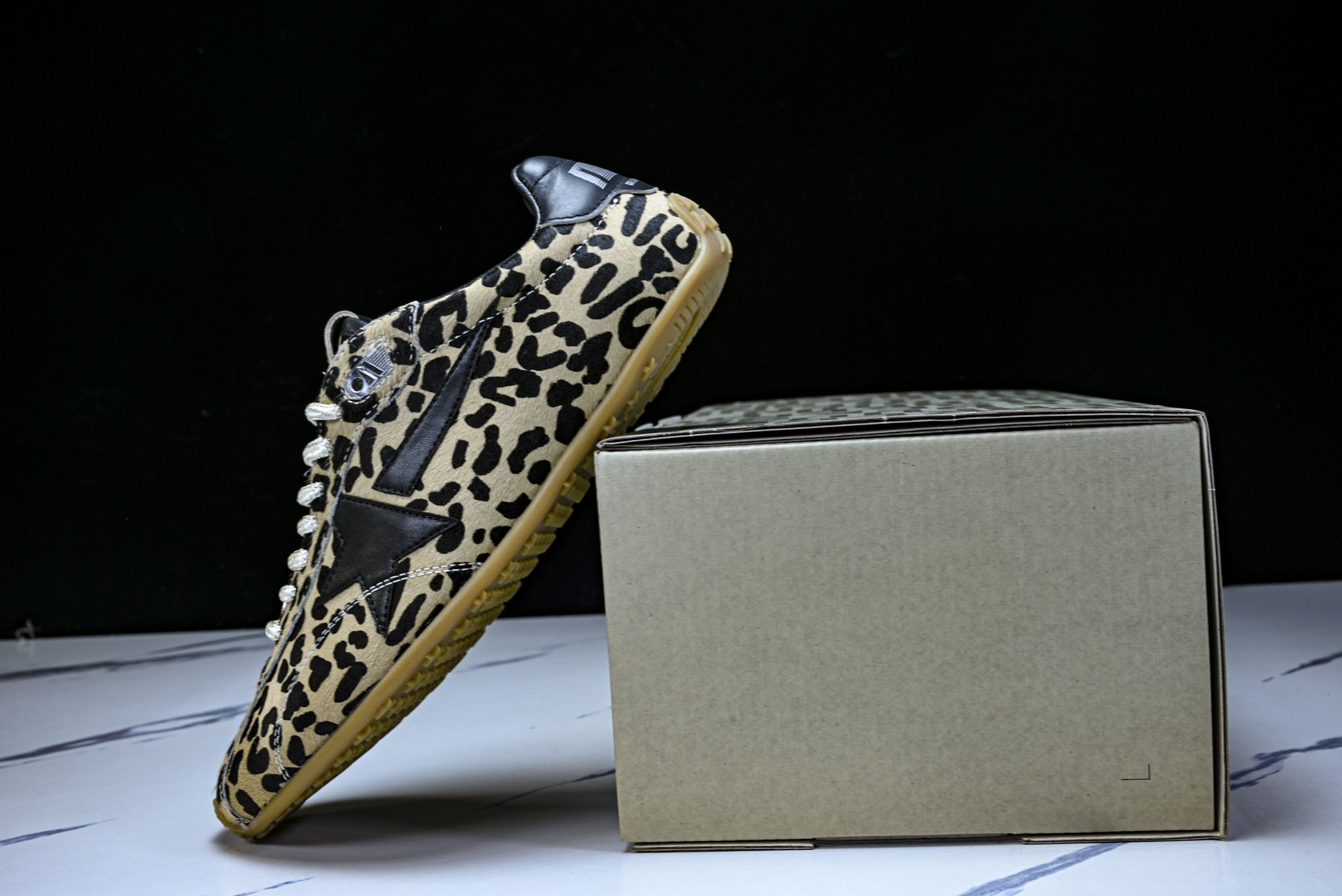 Golden Goose 25周年限定款三色系带平底低帮德训板鞋2025新款星星做旧小脏鞋女#Golde