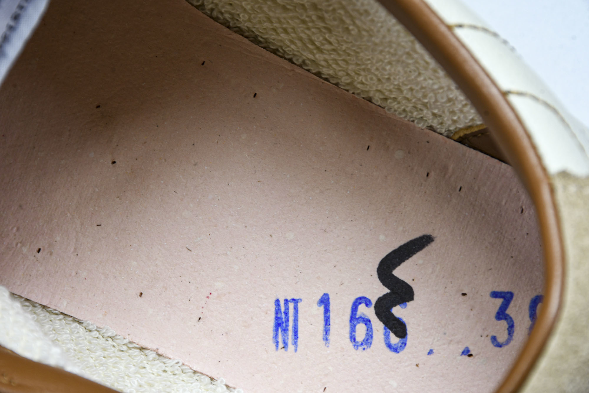 Golden Goose 25周年限定款三色系带平底低帮德训板鞋2025新款星星做旧小脏鞋女_CM_3G