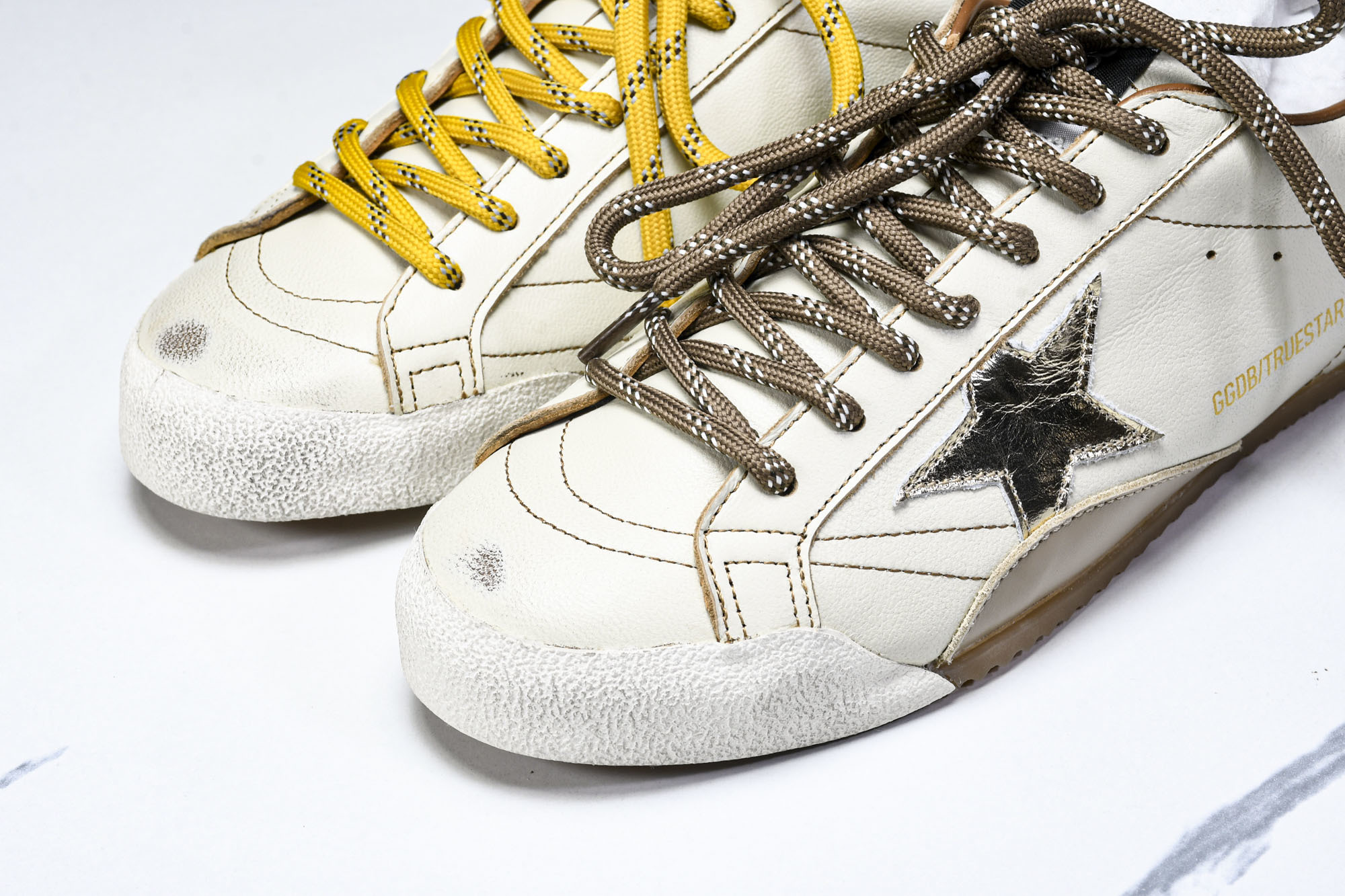 Golden Goose 25周年限定款三色系带平底低帮德训板鞋2025新款星星做旧小脏鞋女_CM_3G