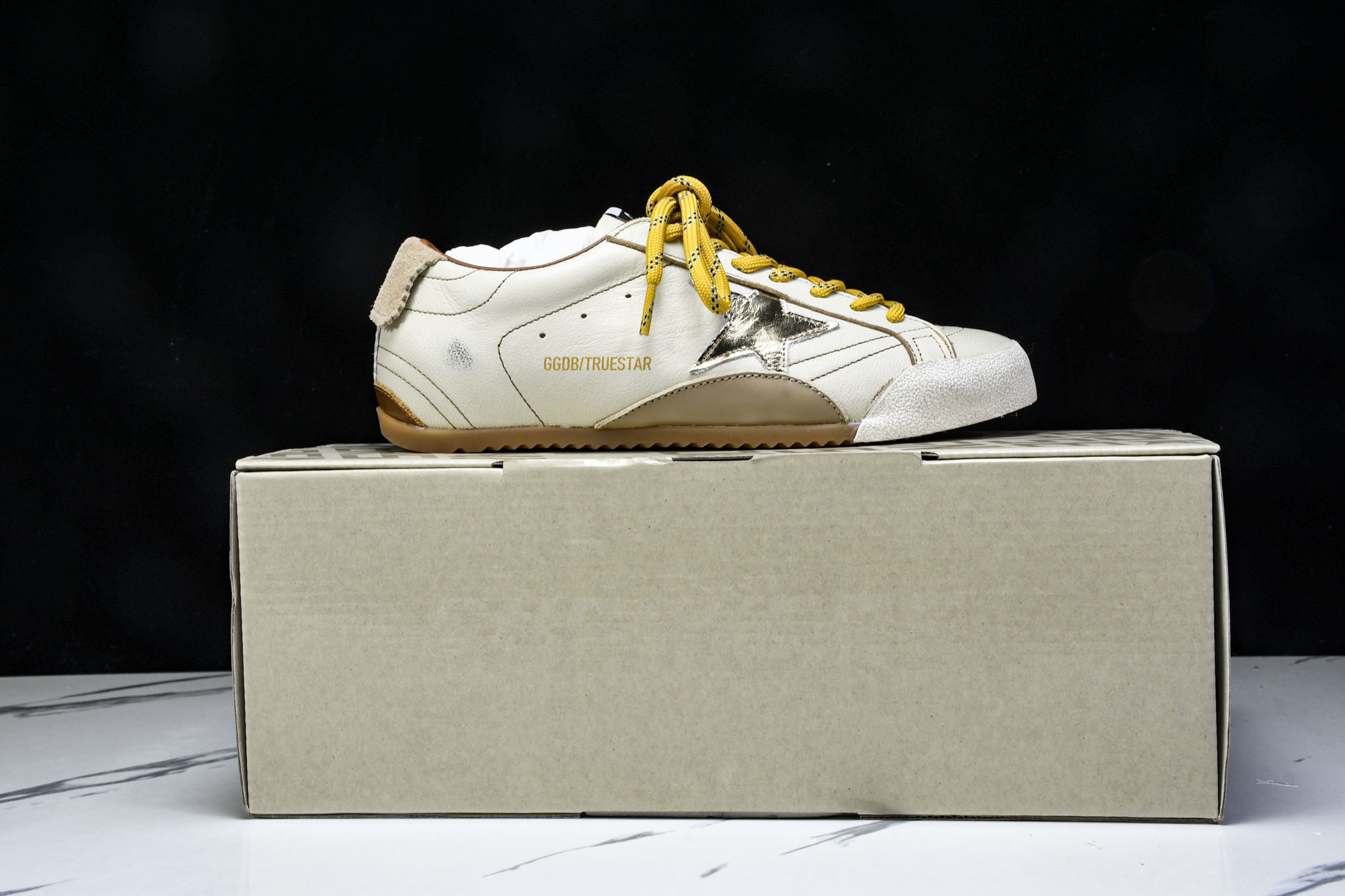 Golden Goose 25周年限定款三色系带平底低帮德训板鞋2025新款星星做旧小脏鞋女_CM_3G