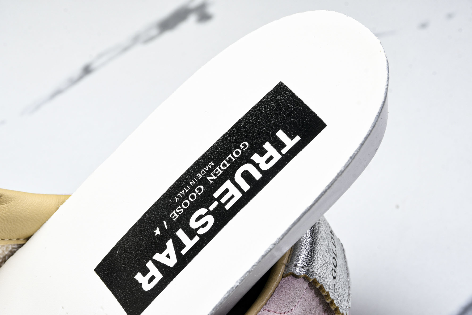 Golden Goose 25周年限定款三色系带平底低帮德训板鞋2025新款星星做旧小脏鞋女_CM_4G