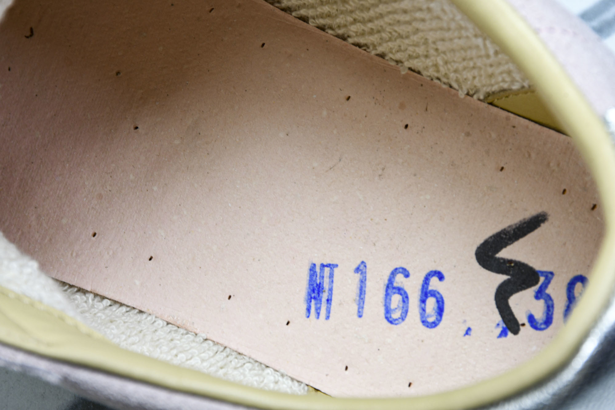 Golden Goose 25周年限定款三色系带平底低帮德训板鞋2025新款星星做旧小脏鞋女_CM_4G
