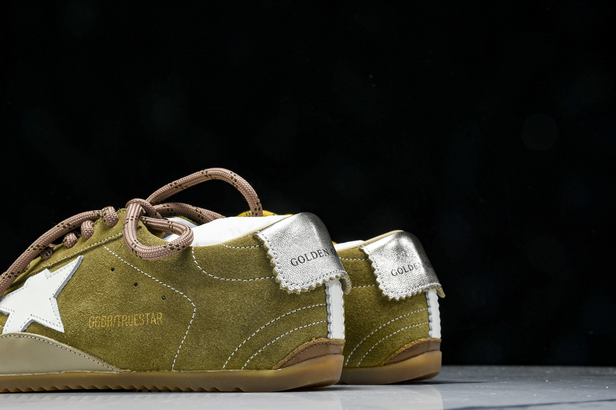 Golden Goose 25周年限定款三色系带平底低帮德训板鞋2025新款星星做旧小脏鞋女_CM_5G