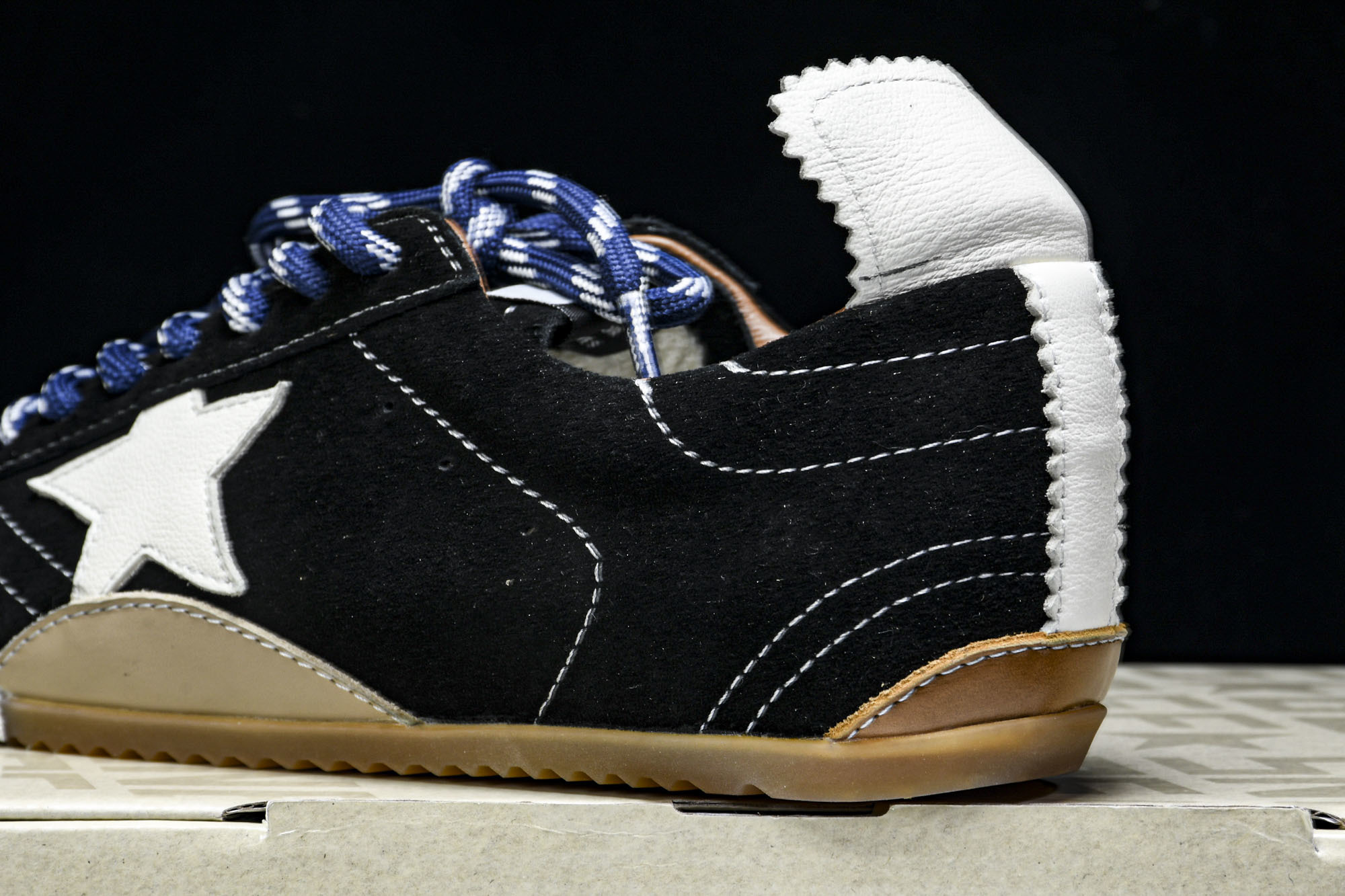 Golden Goose True Star 25s最新款 黑色Golden Goose True St