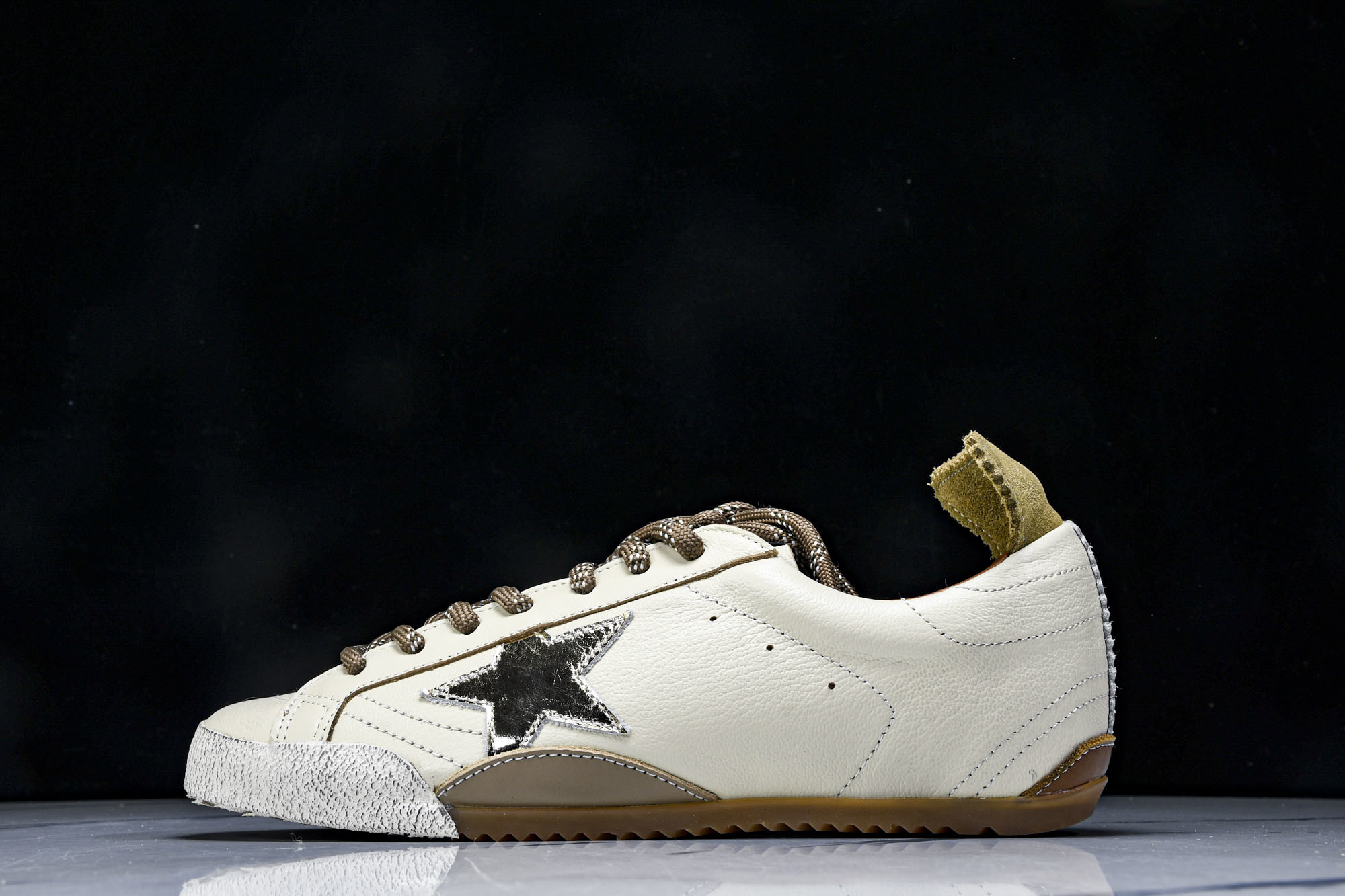 Golden Goose True Star 25s最新款白色Golden Goose True Sta