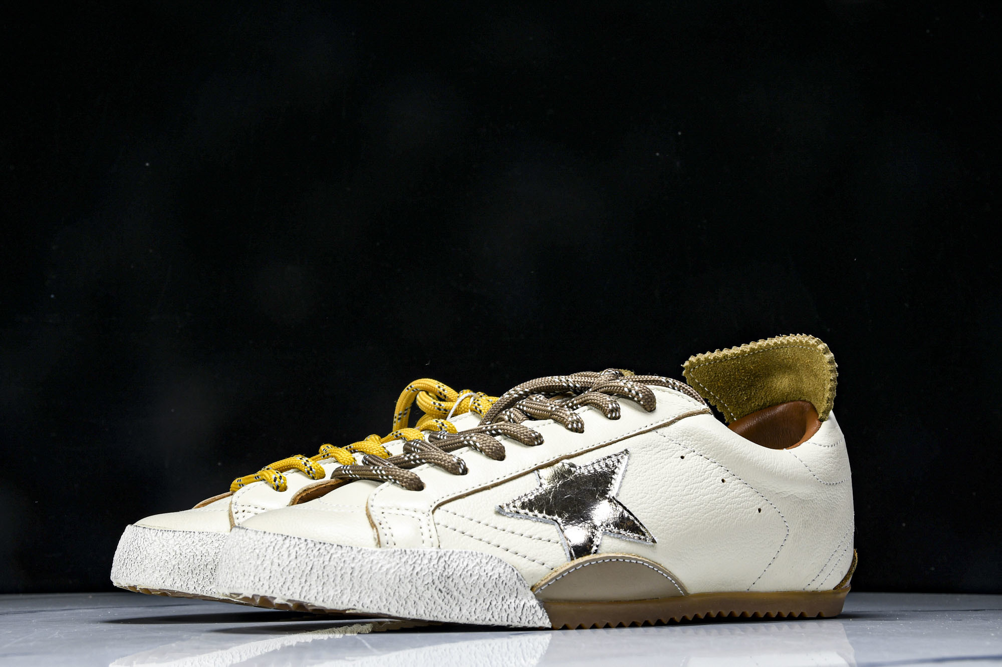 Golden Goose True Star 25s最新款白色Golden Goose True Sta