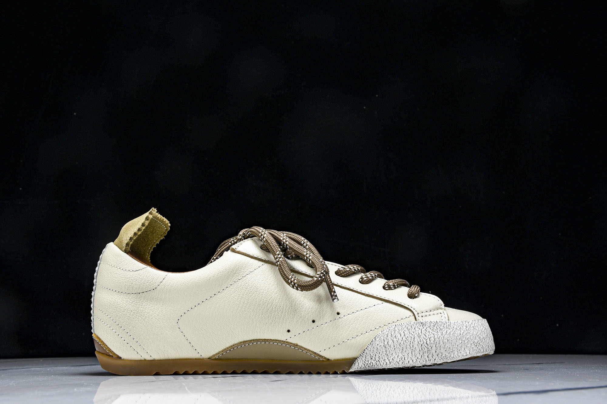 Golden Goose True Star 25s最新款白色Golden Goose True Sta