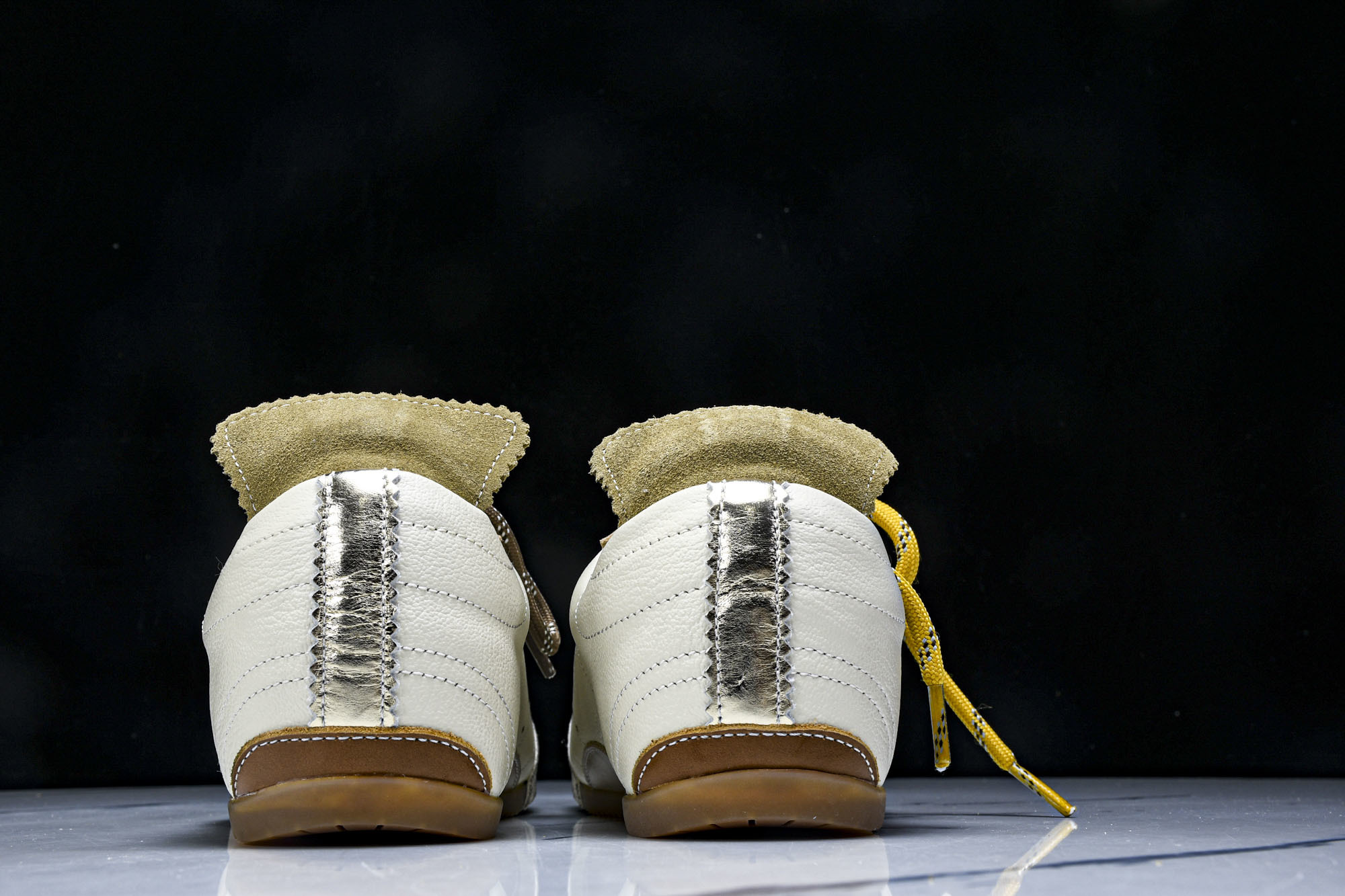 Golden Goose True Star 25s最新款白色Golden Goose True Sta