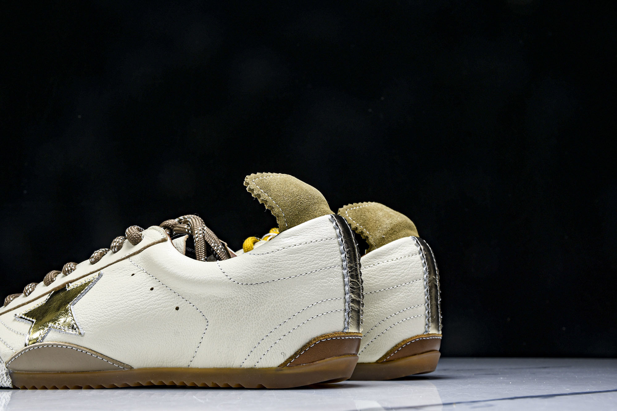 Golden Goose True Star 25s最新款白色Golden Goose True Sta