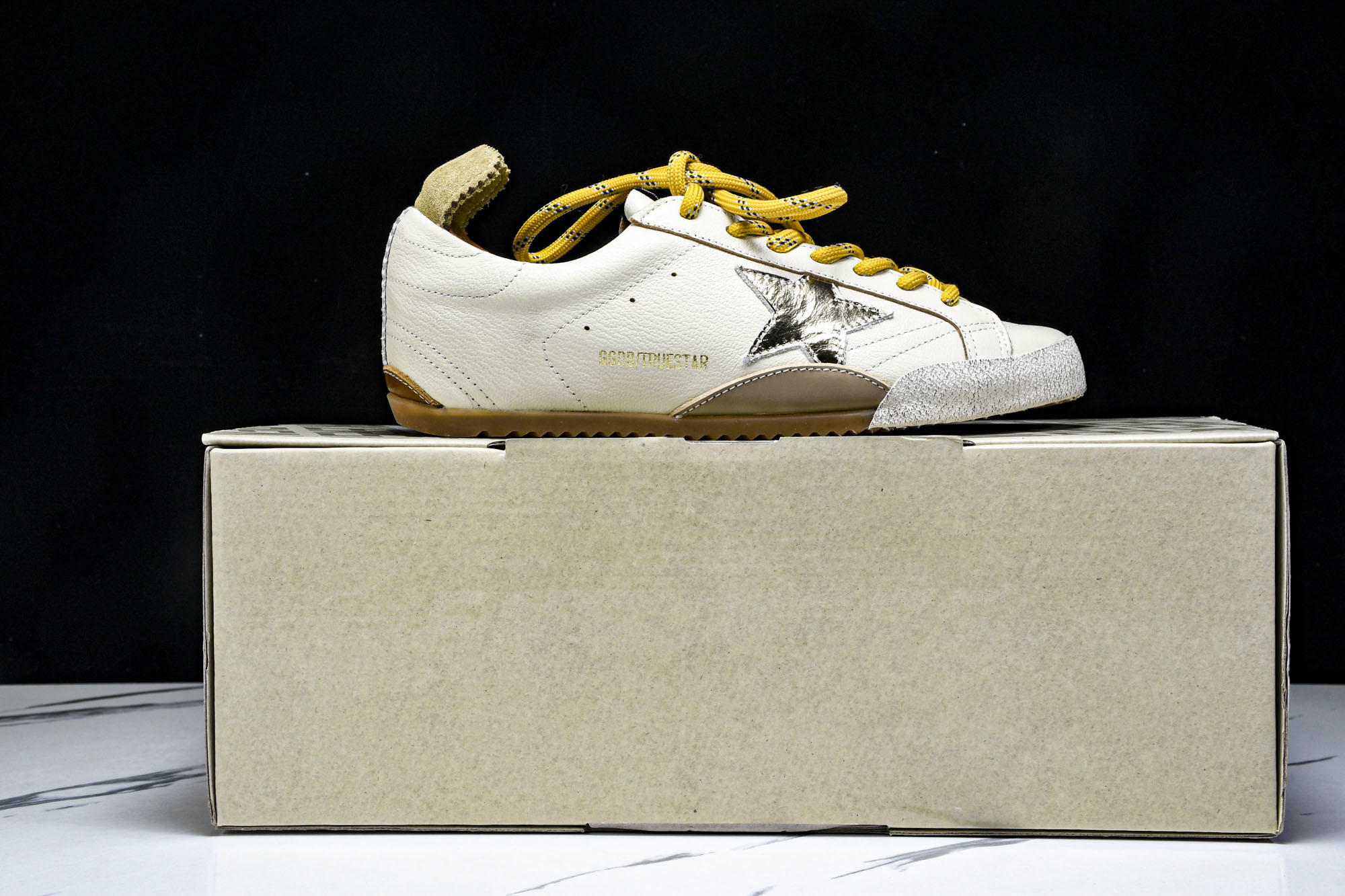 Golden Goose True Star 25s最新款白色Golden Goose True Sta