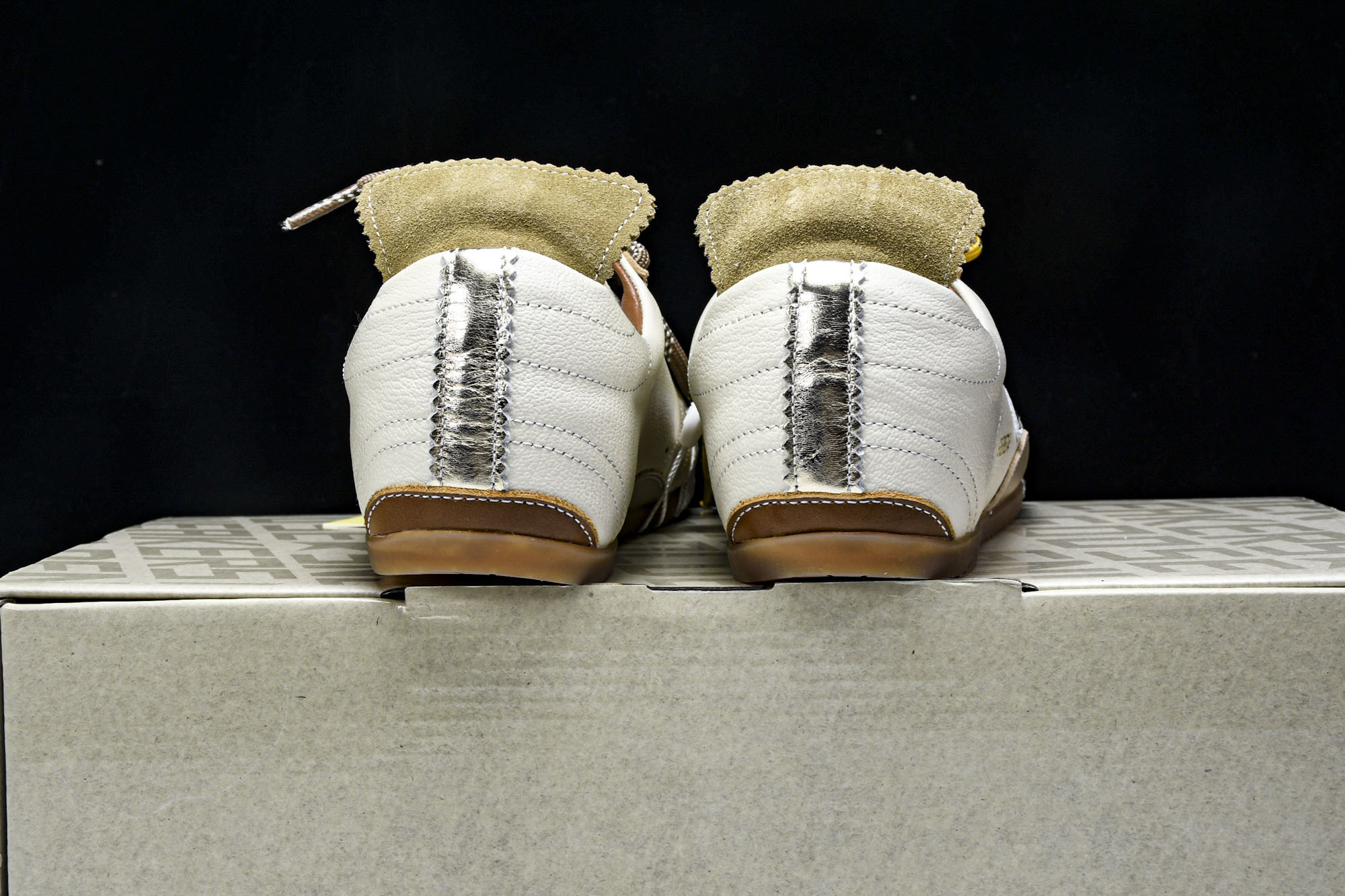 Golden Goose True Star 25s最新款白色Golden Goose True Sta