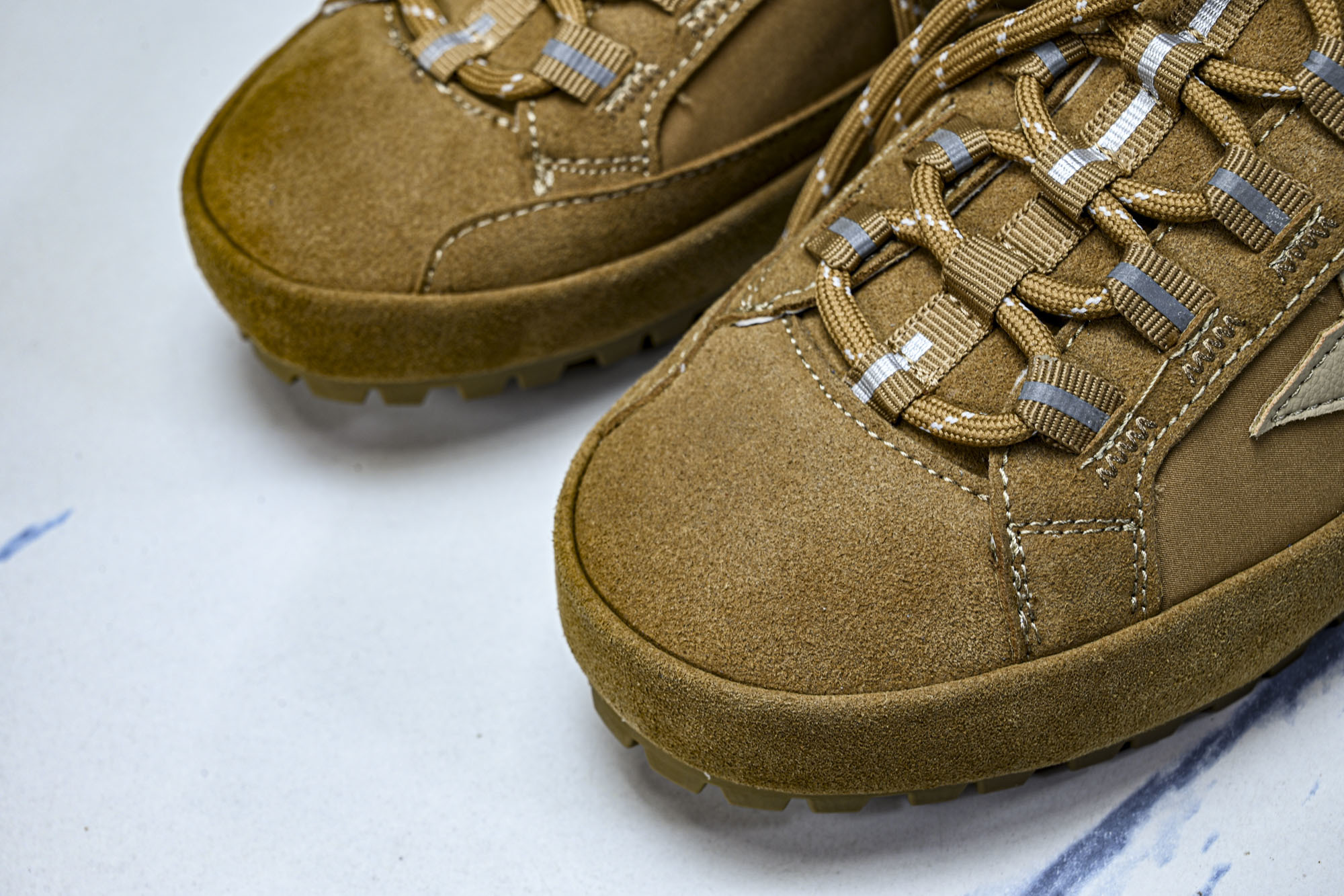Golden Goose GGDB 麂皮拼接厚底系带休闲鞋女板鞋 #YZ006Golden Goose 