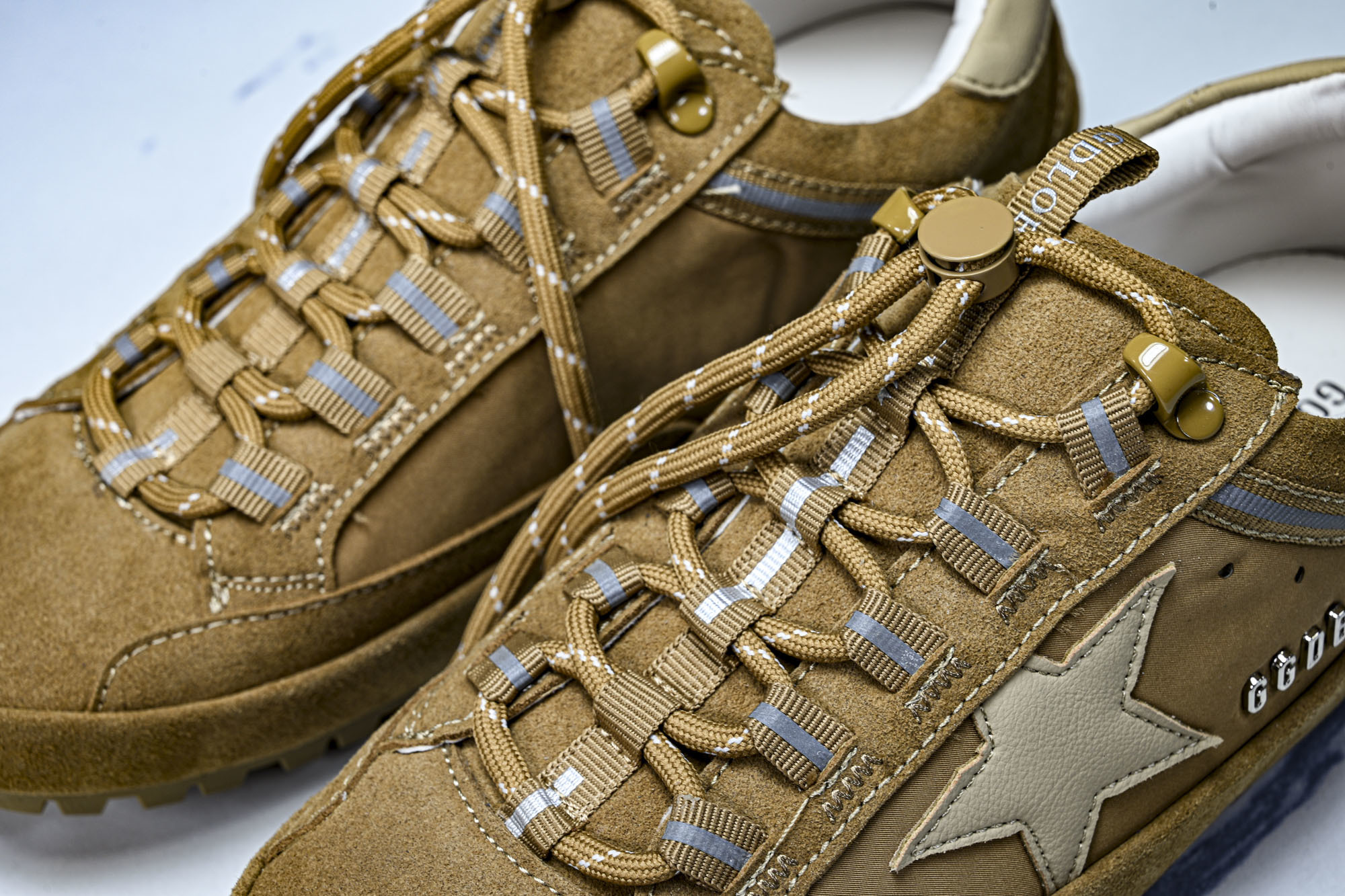 Golden Goose GGDB 麂皮拼接厚底系带休闲鞋女板鞋 #YZ006Golden Goose 