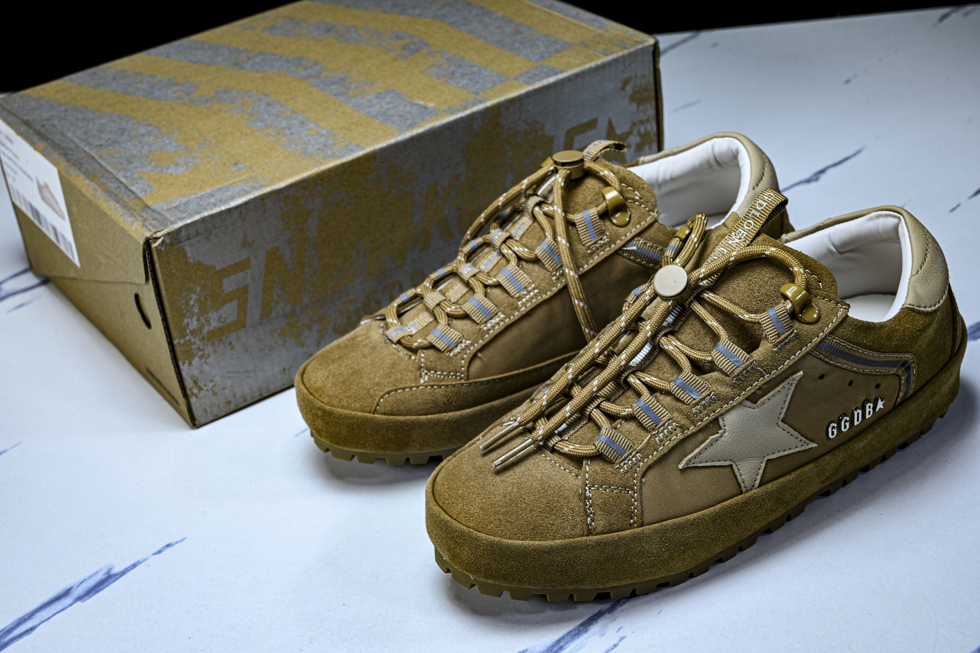 Golden Goose GGDB 麂皮拼接厚底系带休闲鞋女板鞋 #YZ006Golden Goose 