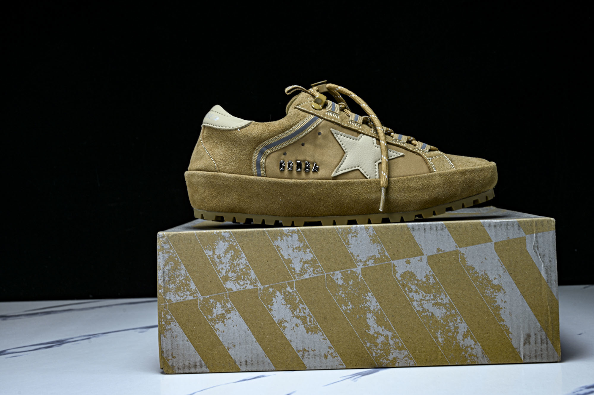 Golden Goose GGDB 麂皮拼接厚底系带休闲鞋女板鞋 #YZ006Golden Goose 