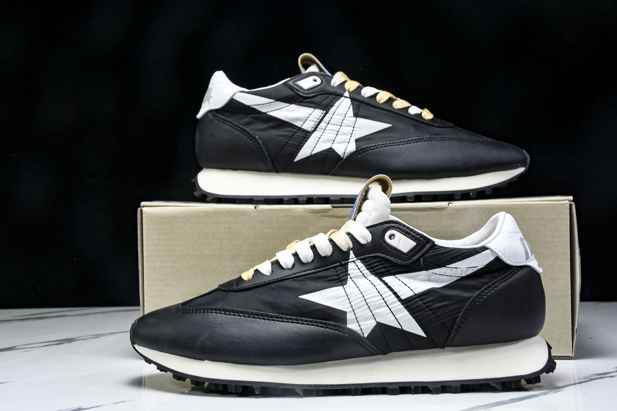 Golden Goose Marathon  舒适运动低帮生活休闲鞋 #YZ006GGDB Marath