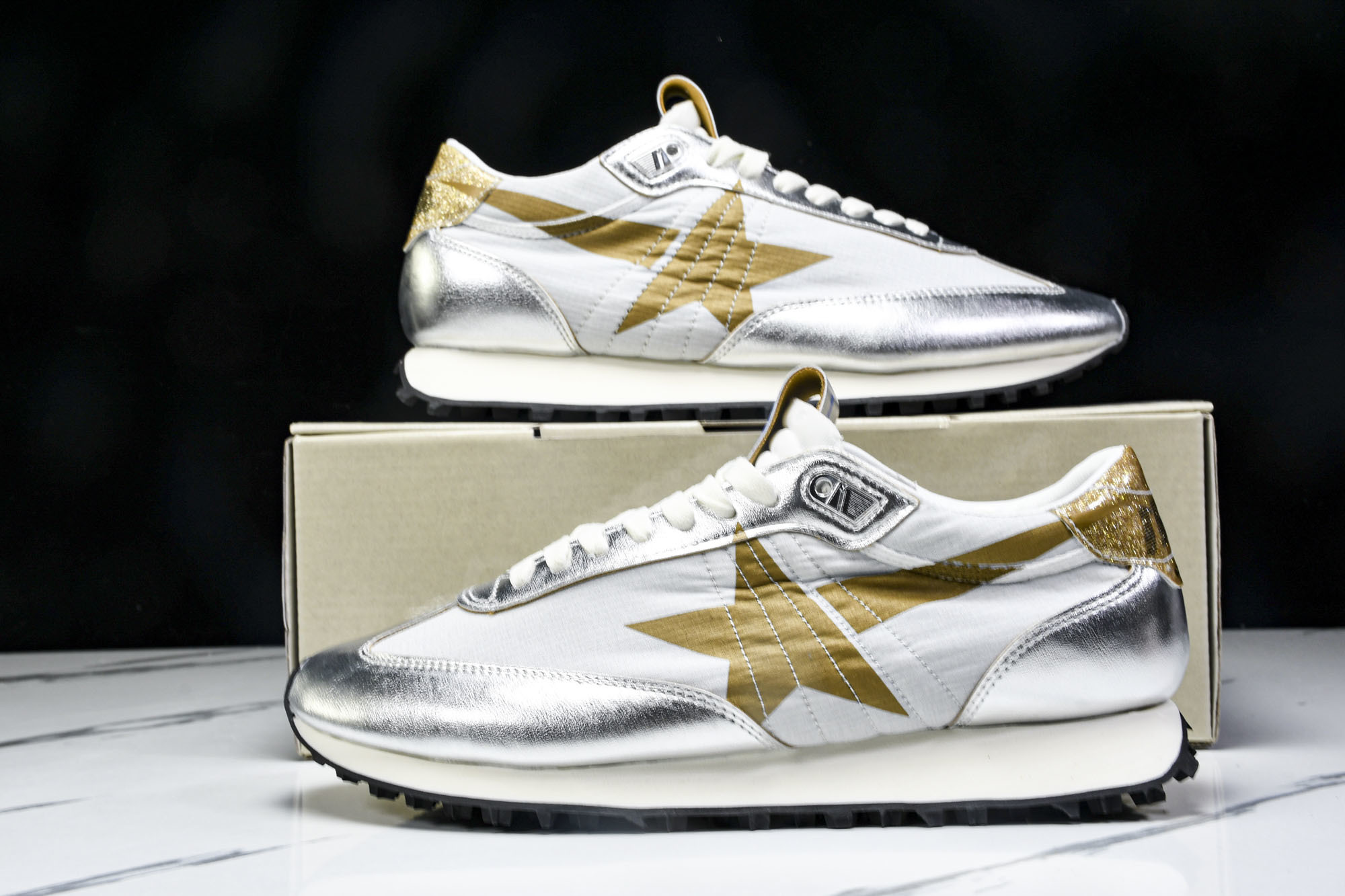 Golden Goose Marathon  舒适运动低帮生活休闲鞋_CM_1 #YZ006GGDB M