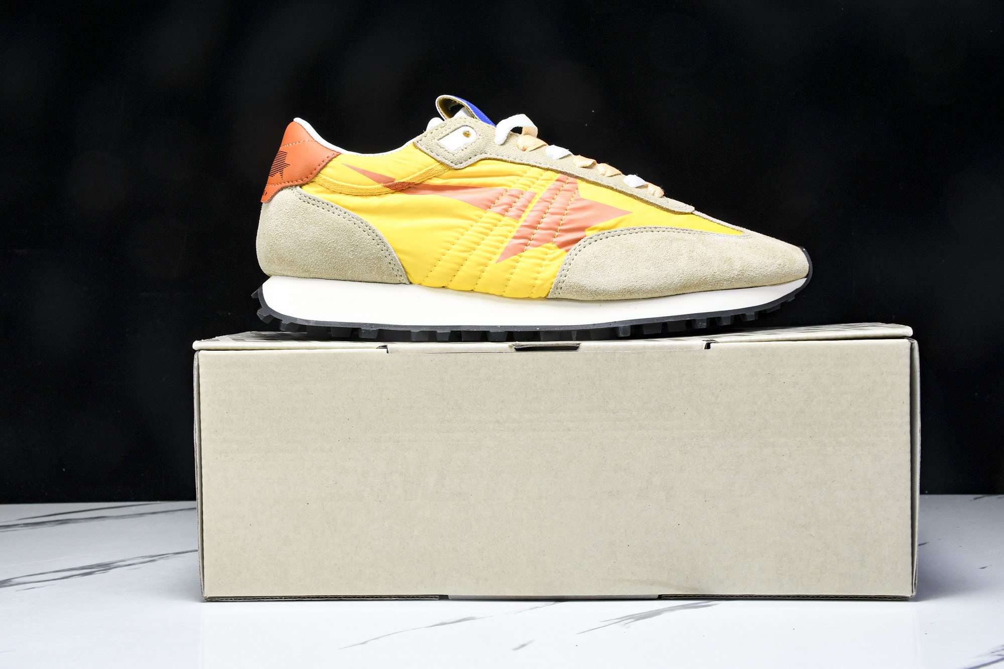 Golden Goose Marathon  舒适运动低帮生活休闲鞋_CM_4 #YZ006GGDB M