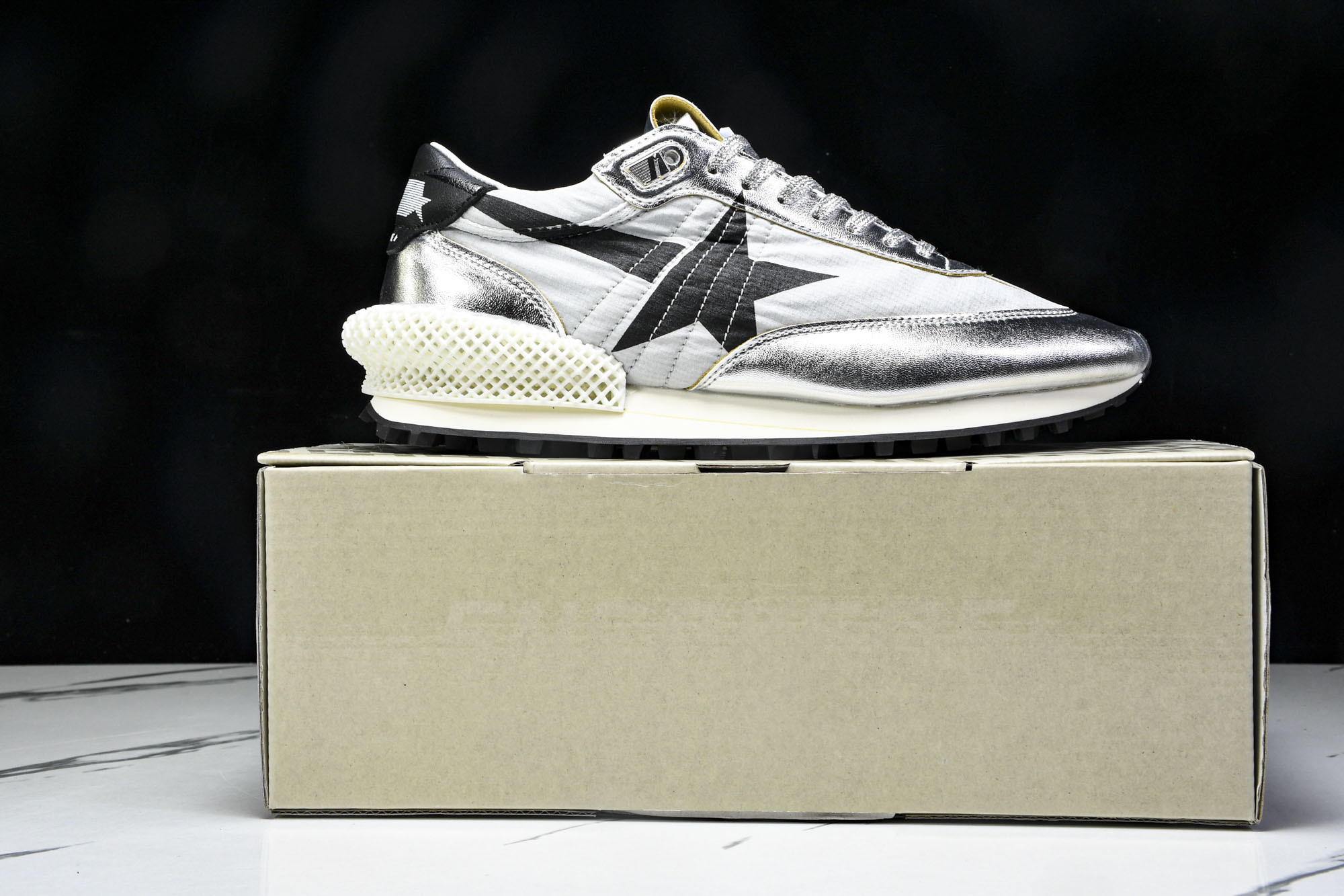 Golden Goose Marathon  舒适运动低帮生活休闲鞋_CM_5 #YZ006GGDB M