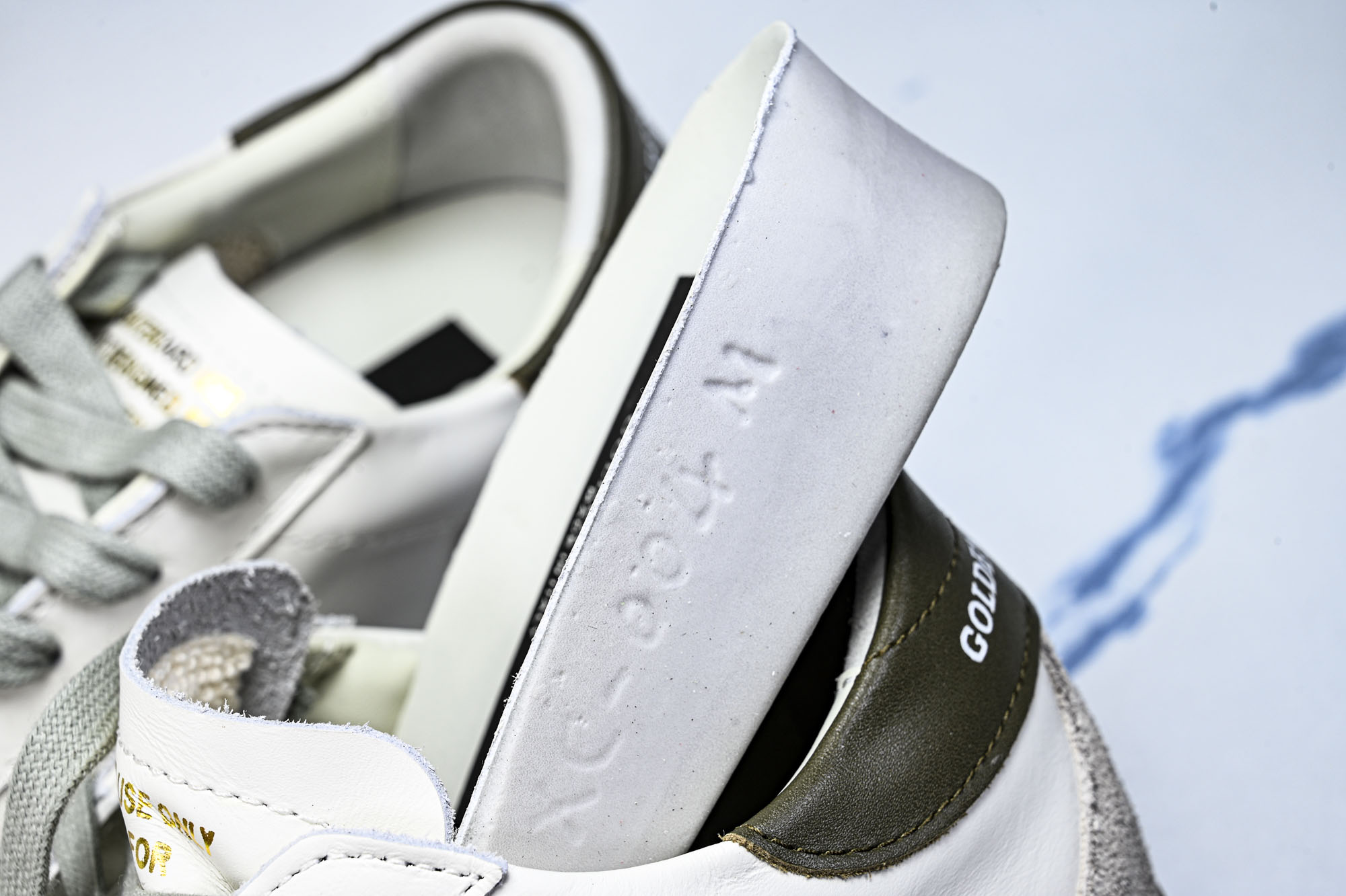 Golden Goose 男女同款Superstar星星低帮休闲鞋脏脏鞋 #YZ006超强性价比    