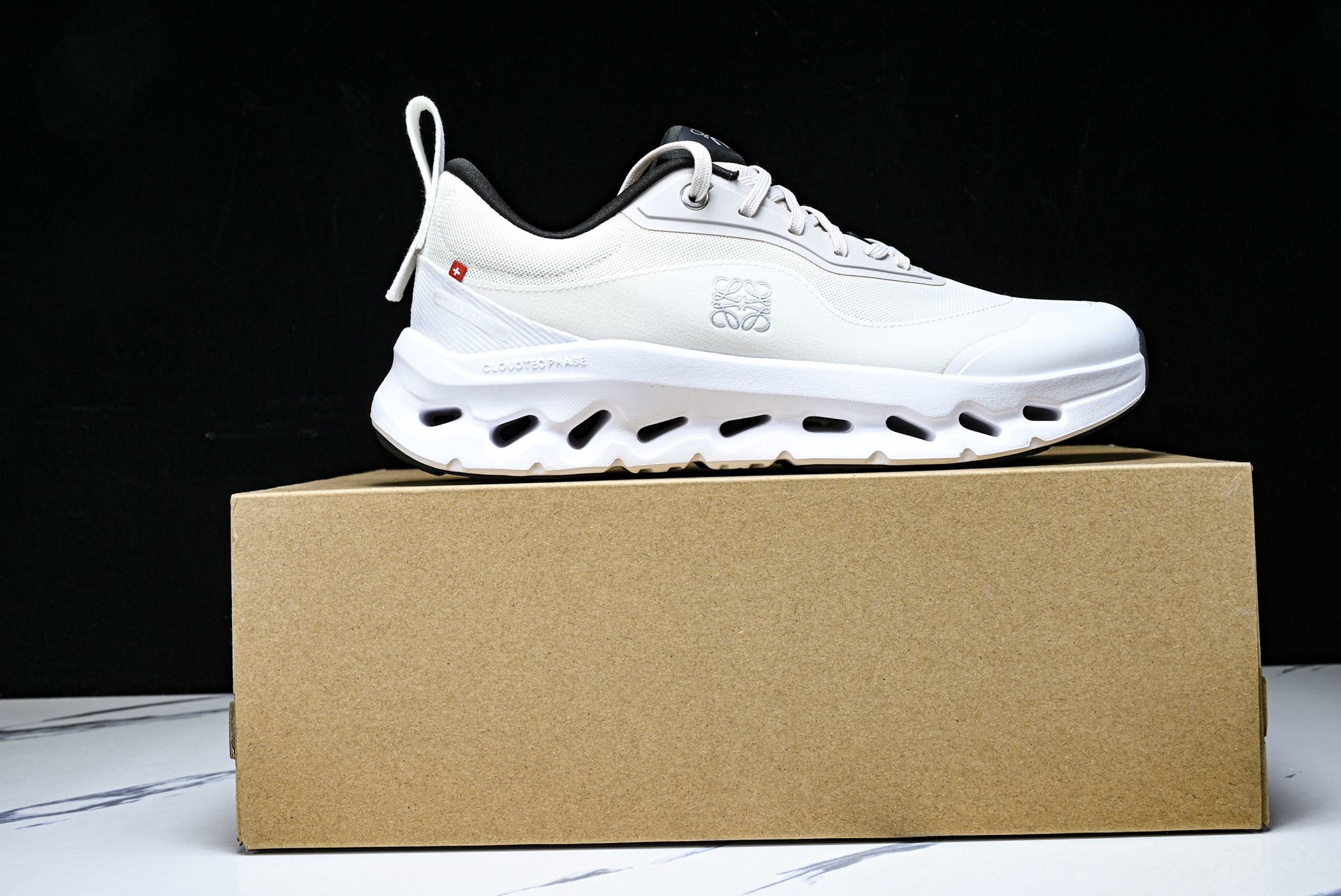 纯原LOEWE x ON Cloudtilt 2.0 Running罗意威 昂跑联名 运动跑鞋 3ME 