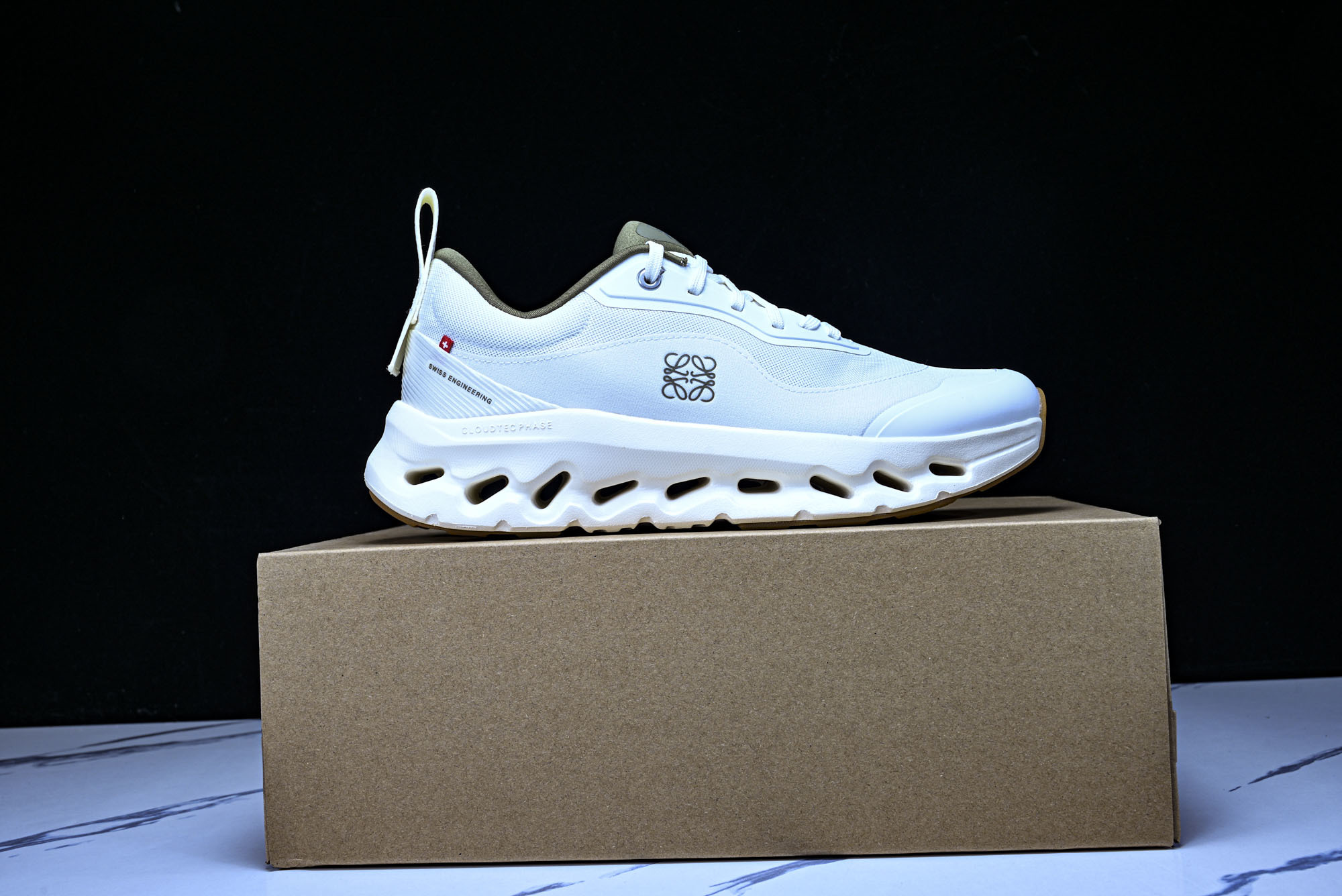 纯原LOEWE x ON Cloudtilt 2.0 Running罗意威 昂跑联名 运动跑鞋 3ME 