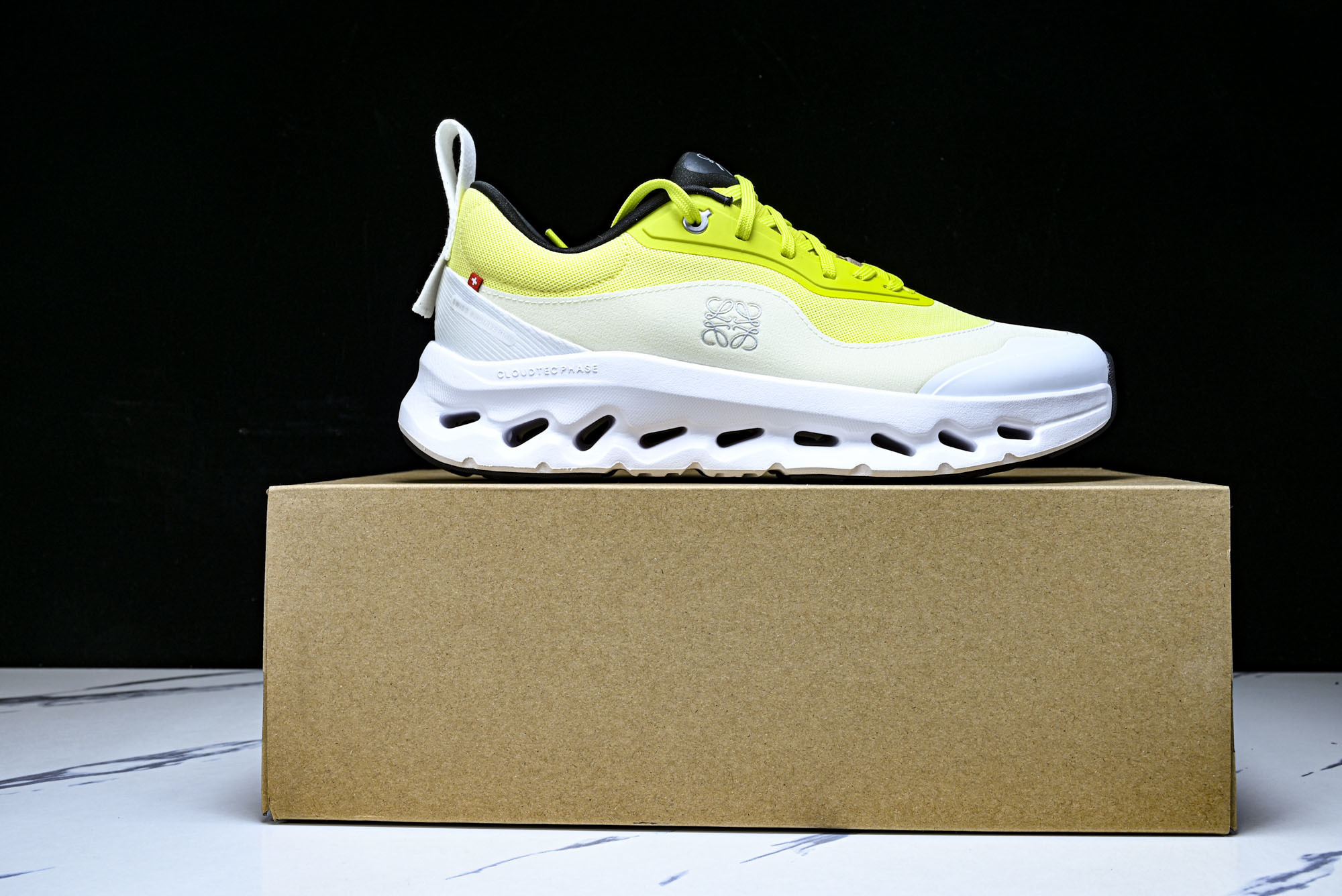 纯原LOEWE x ON Cloudtilt 2.0 Running罗意威 昂跑联名 运动跑鞋  #YZ
