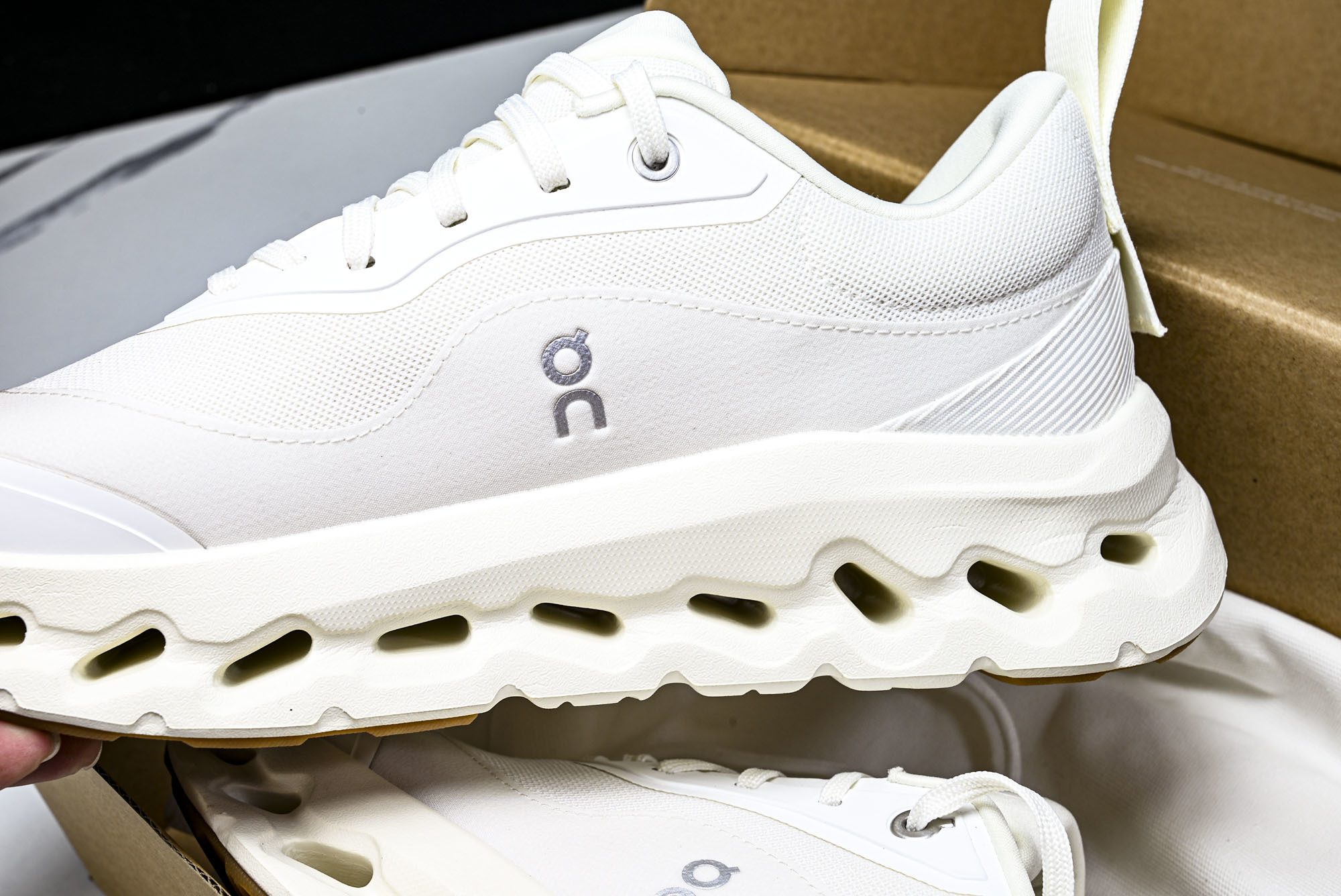 纯原LOEWE x ON Cloudtilt 2.0 Running罗意威 昂跑联名 运动跑鞋  #YZ