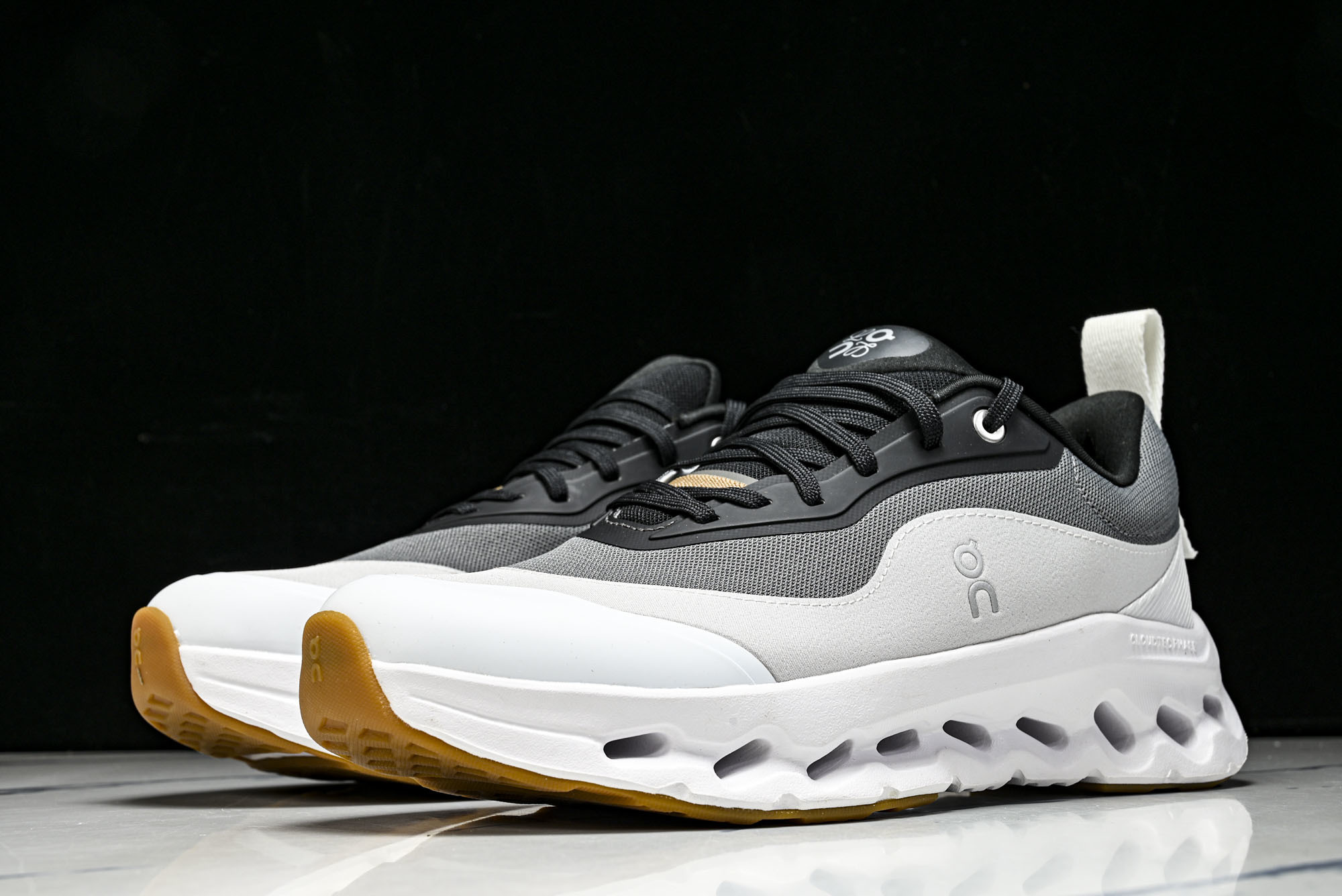纯原LOEWE x ON Cloudtilt 2.0 Running罗意威 昂跑联名 运动跑鞋  #YZ