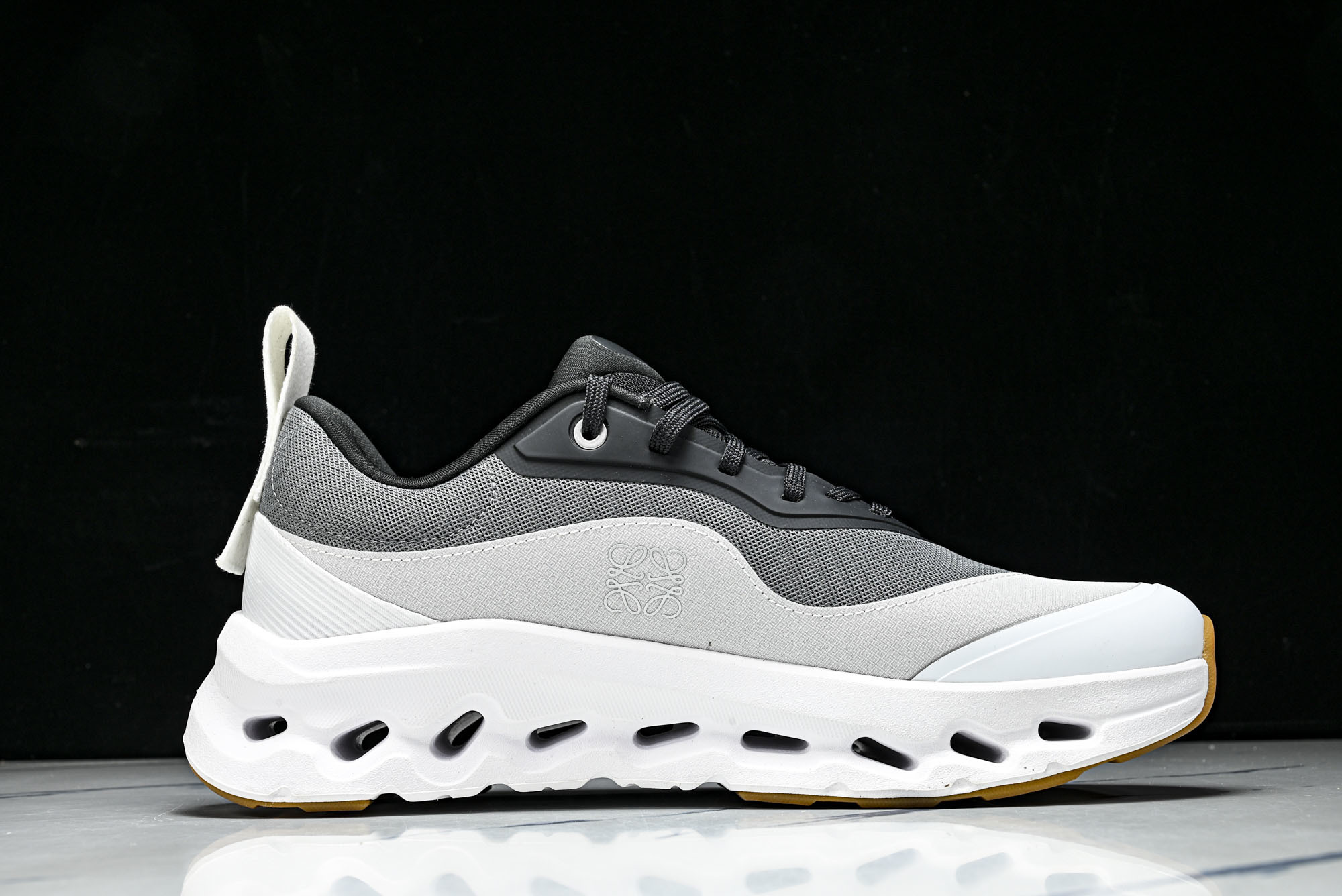 纯原LOEWE x ON Cloudtilt 2.0 Running罗意威 昂跑联名 运动跑鞋  #YZ
