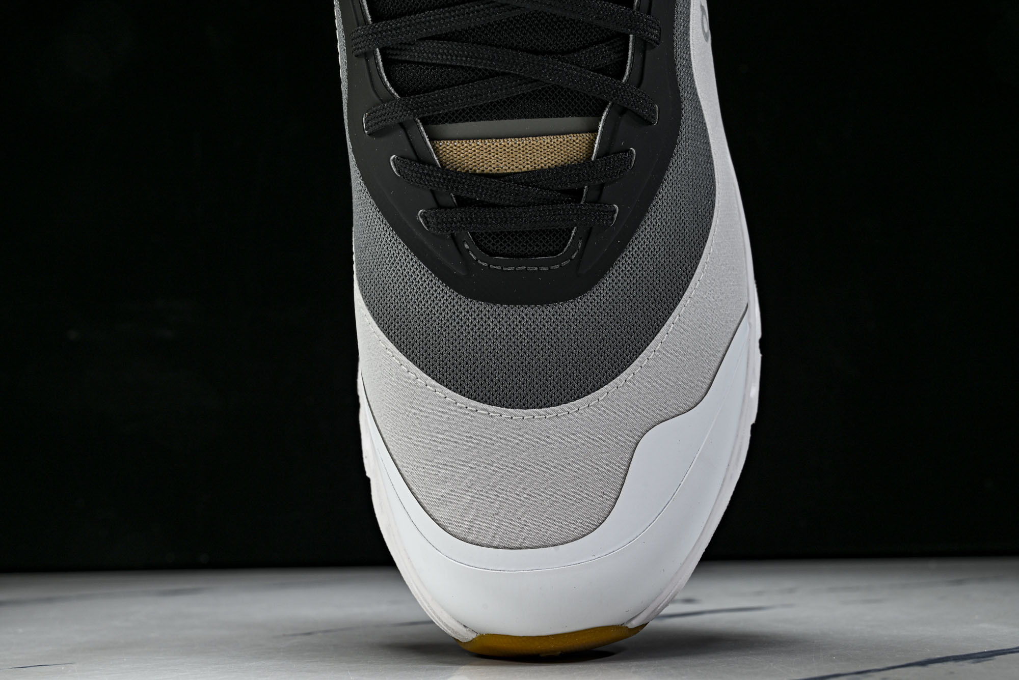 纯原LOEWE x ON Cloudtilt 2.0 Running罗意威 昂跑联名 运动跑鞋  #YZ