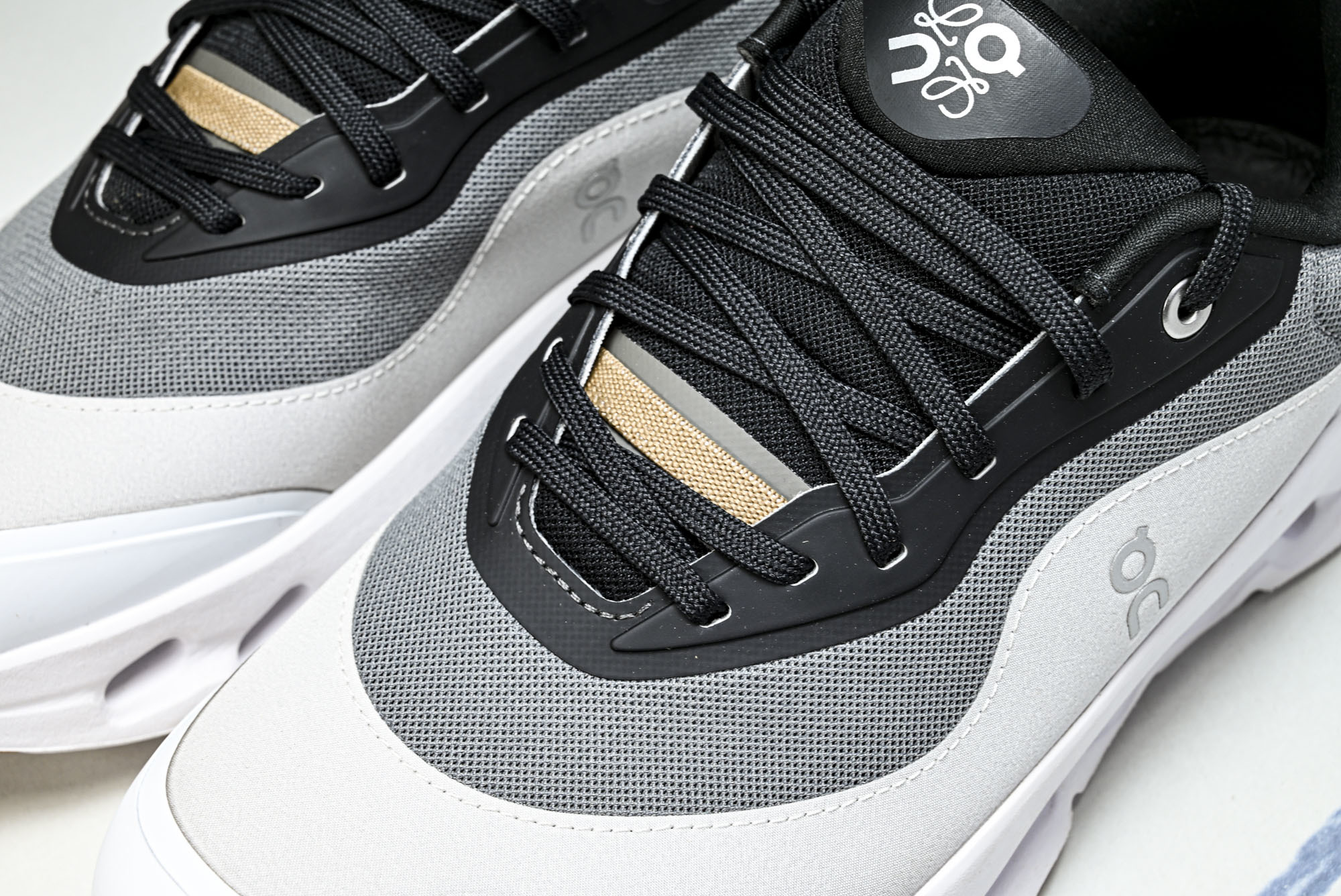 纯原LOEWE x ON Cloudtilt 2.0 Running罗意威 昂跑联名 运动跑鞋  #YZ