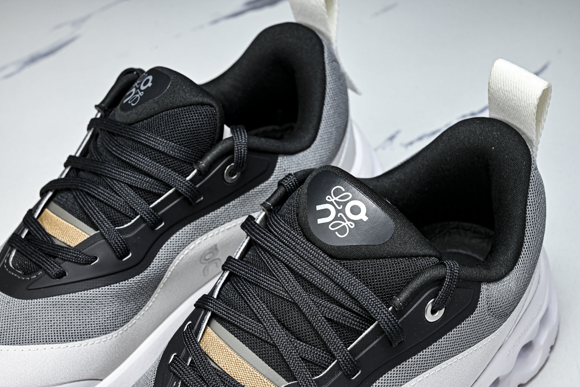 纯原LOEWE x ON Cloudtilt 2.0 Running罗意威 昂跑联名 运动跑鞋  #YZ