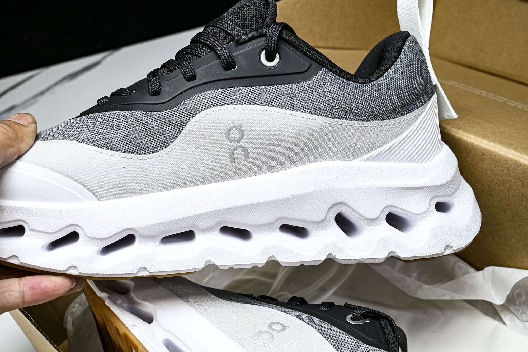 纯原LOEWE x ON Cloudtilt 2.0 Running罗意威 昂跑联名 运动跑鞋  #YZ