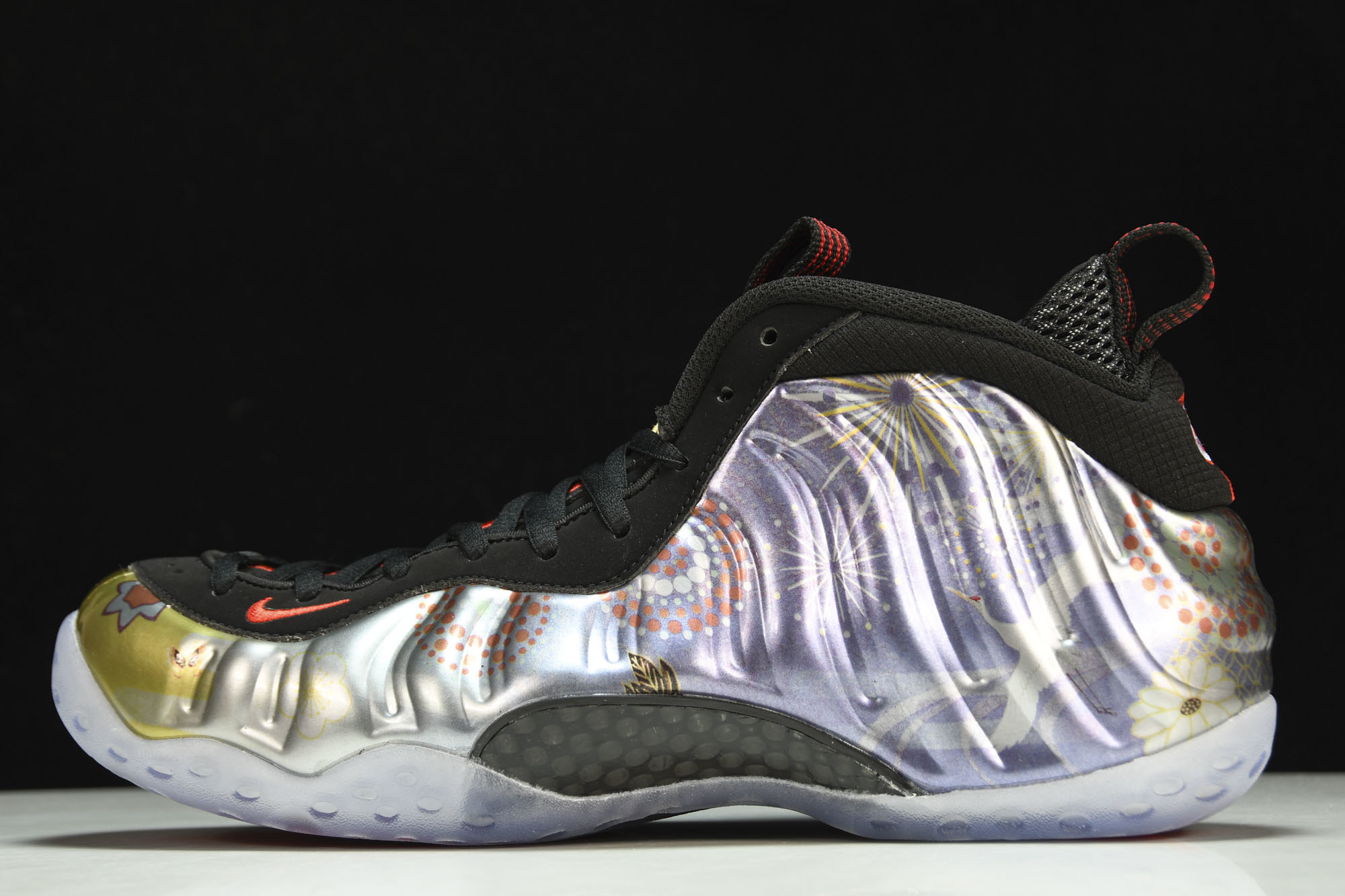 NK Air Foamposite One CNY限量新年烟花喷AO7541-00638.5 39 41