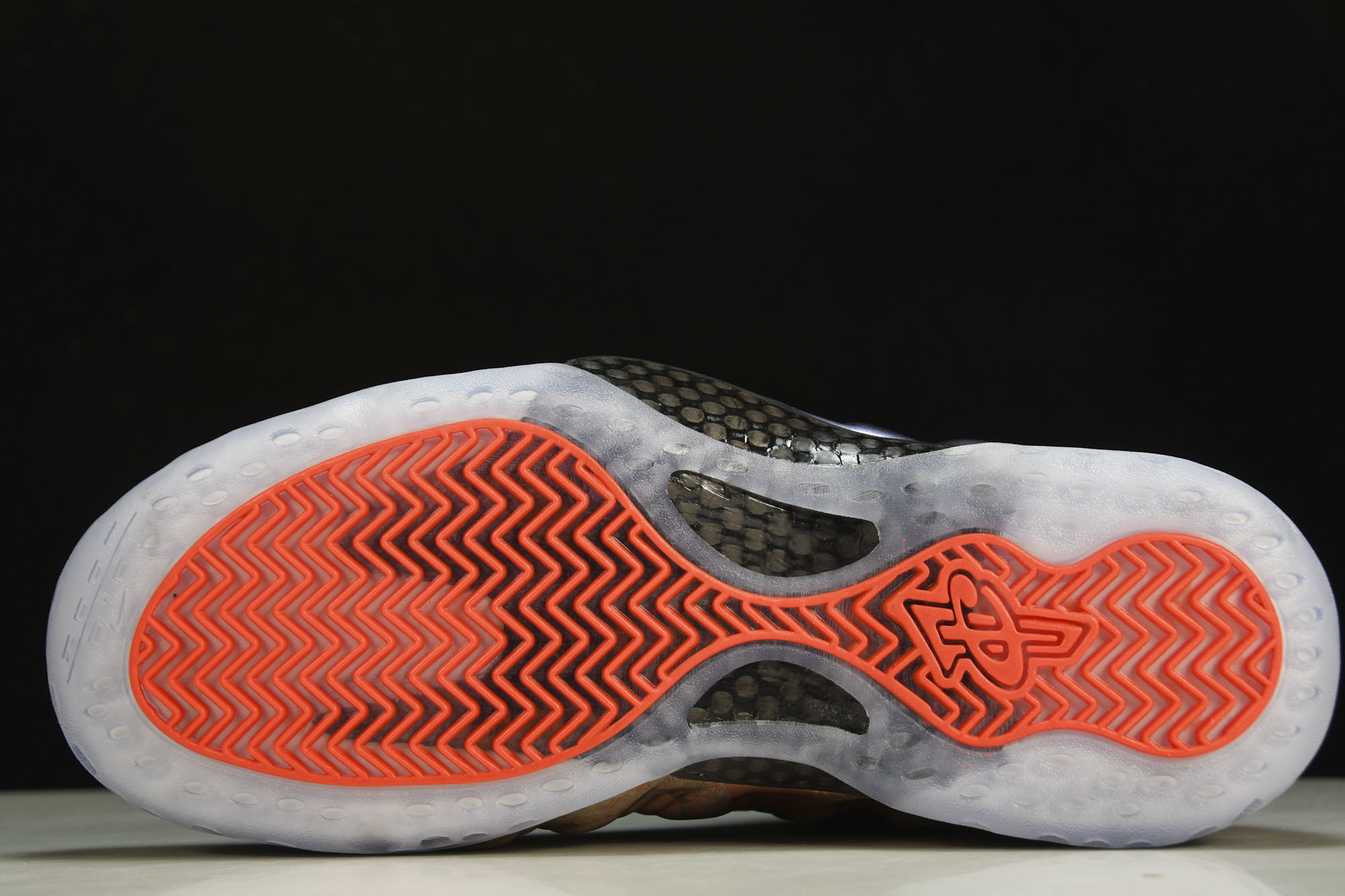 NK Air Foamposite One CNY限量新年烟花喷AO7541-00638.5 39 41