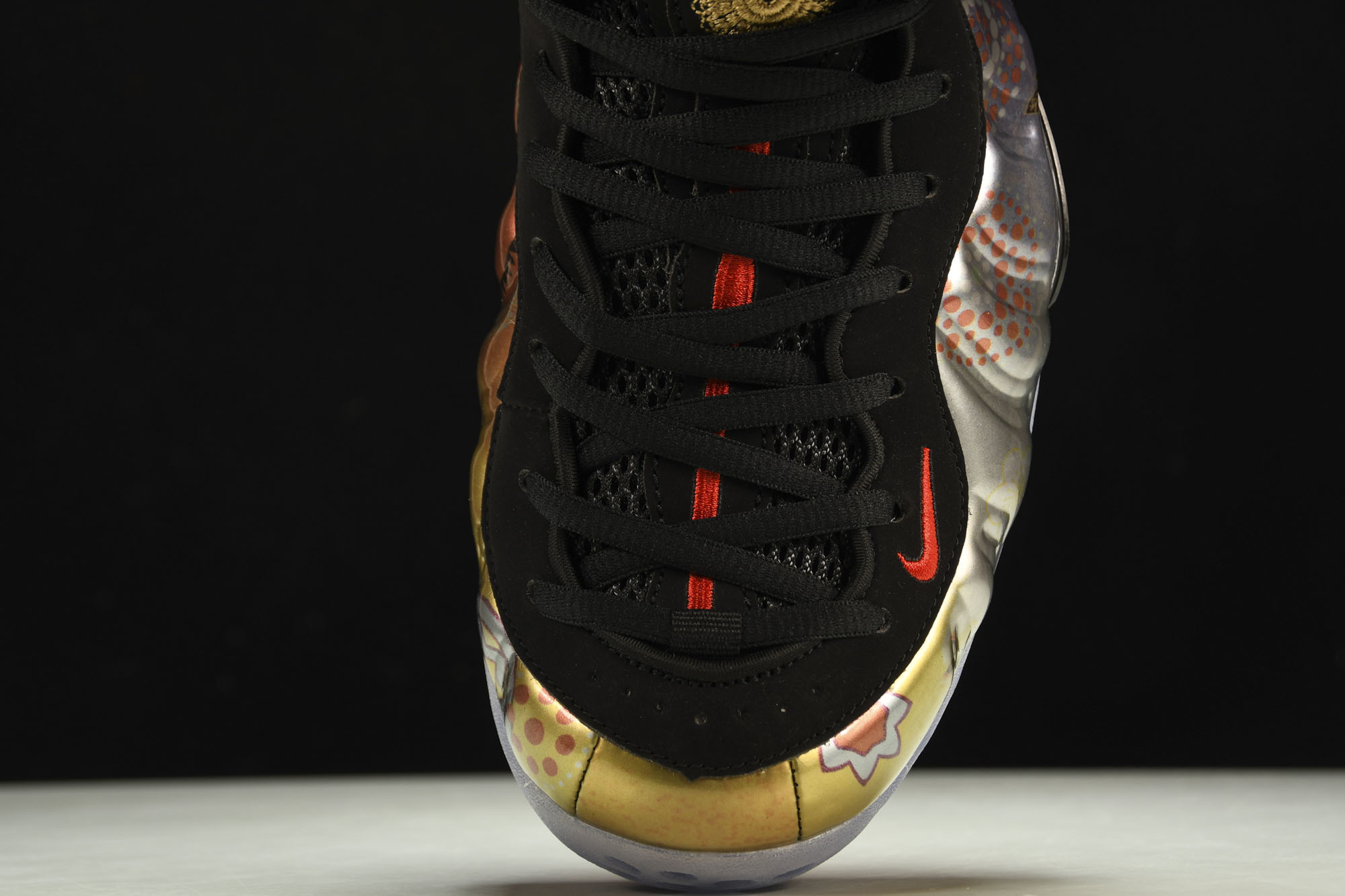NK Air Foamposite One CNY限量新年烟花喷AO7541-00638.5 39 41