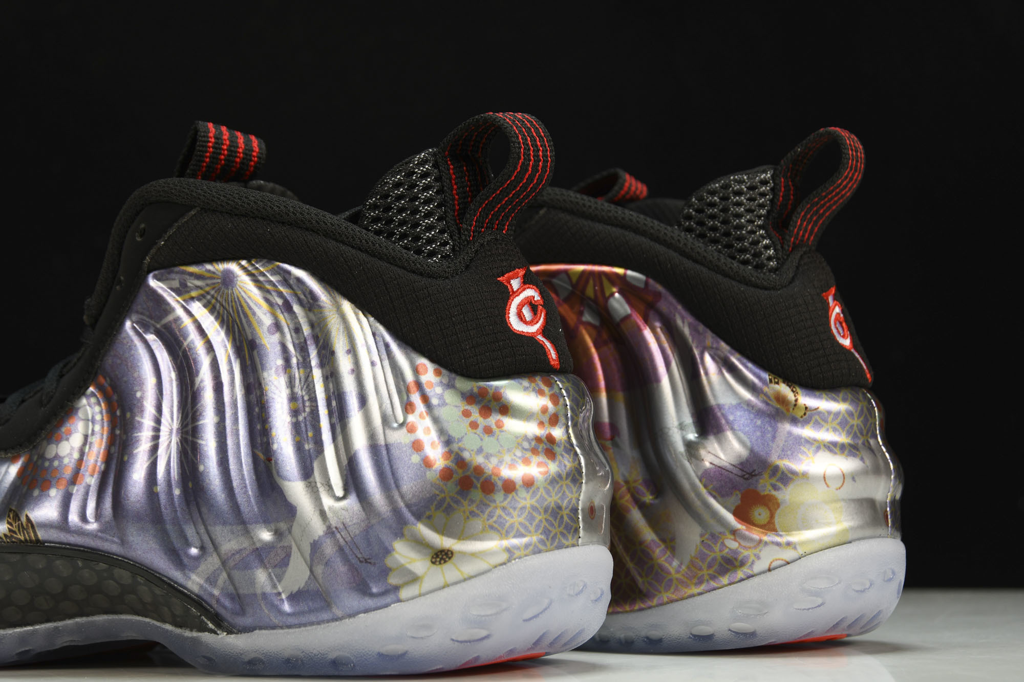 NK Air Foamposite One CNY限量新年烟花喷AO7541-00638.5 39 41