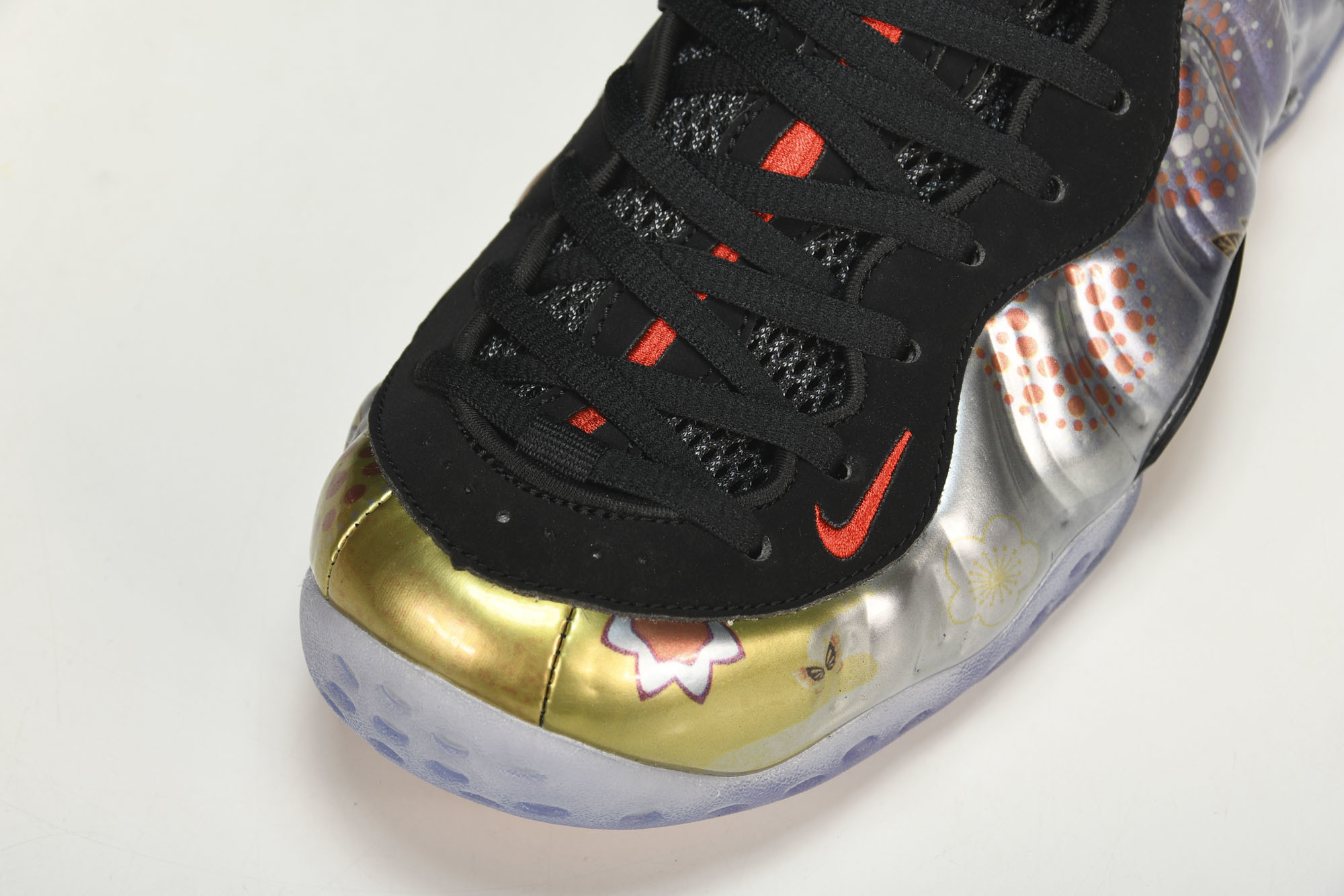 NK Air Foamposite One CNY限量新年烟花喷AO7541-00638.5 39 41