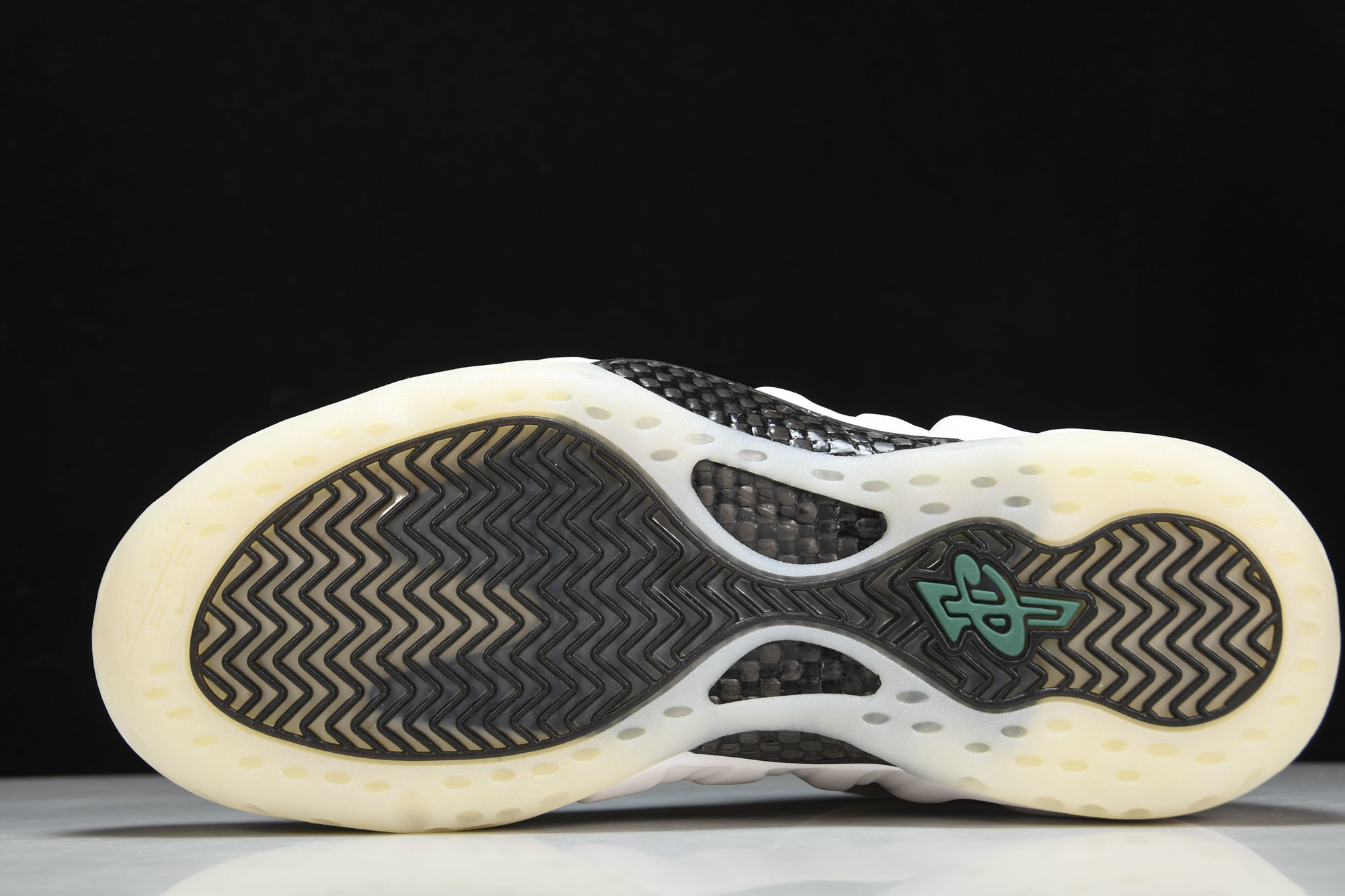 NK Air Foamposite One 白银 大理石喷 AA3963-10138.5 39 41 4